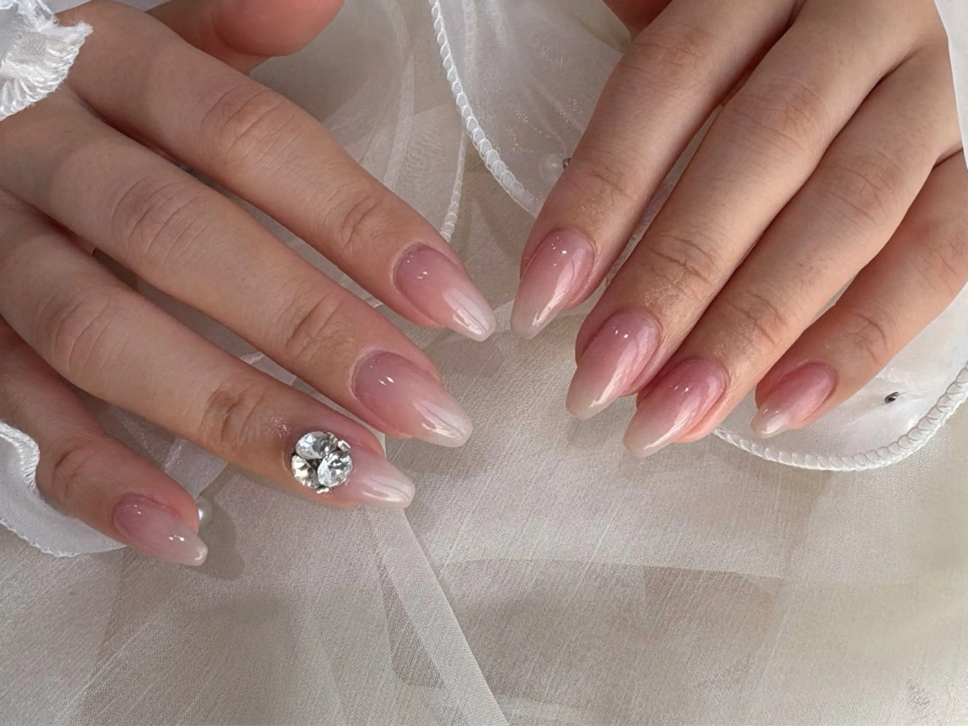 ミディアム ハンドネイル Nail  R💫 naoのネイルデザイン