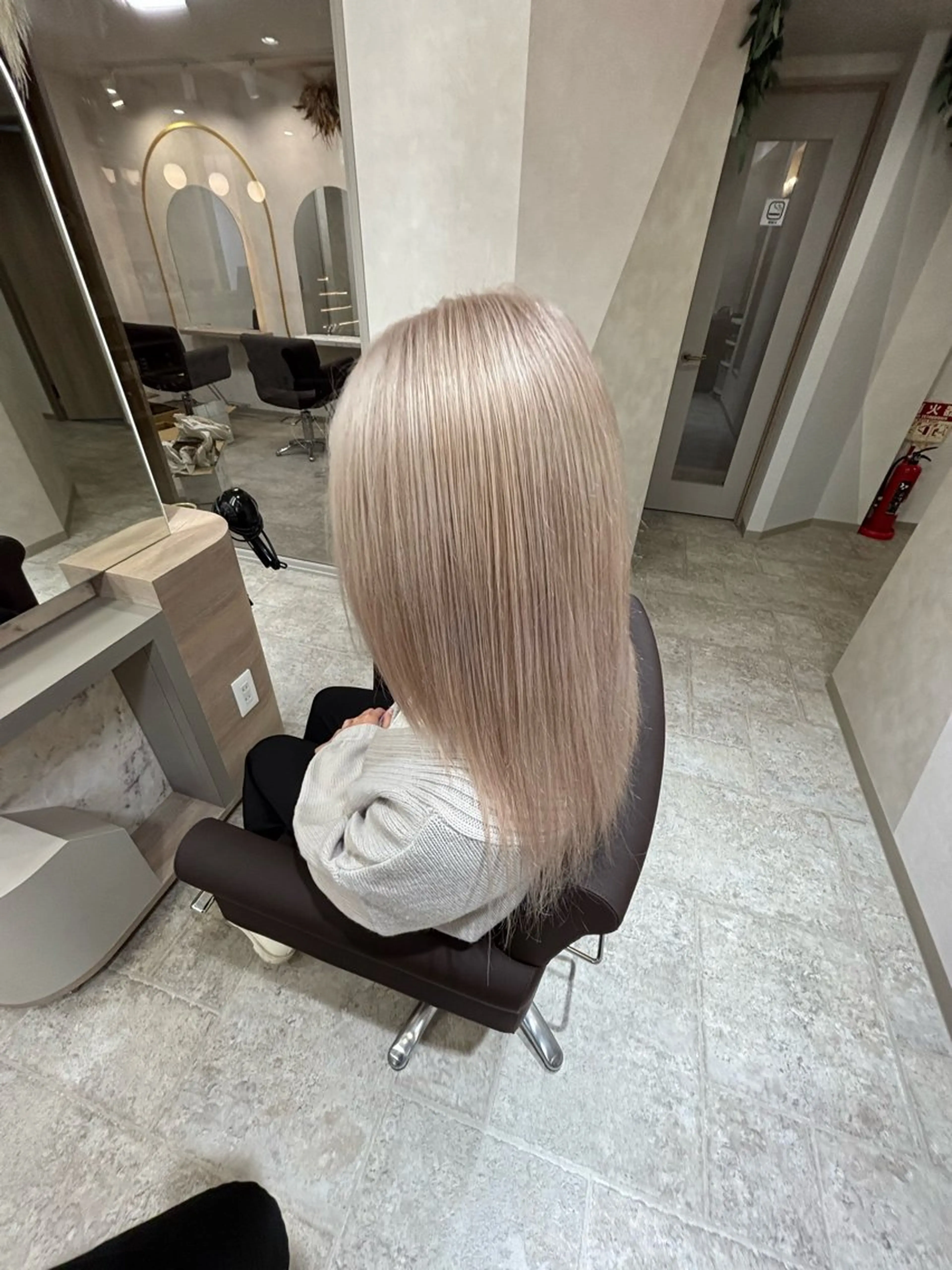 ミディアム カラー ブリーチ ヘアカラー トリートメント ヘアセット PSY【サイ】所属・PSY【サイ】 /池袋/RYUSEIのヘアスタイル