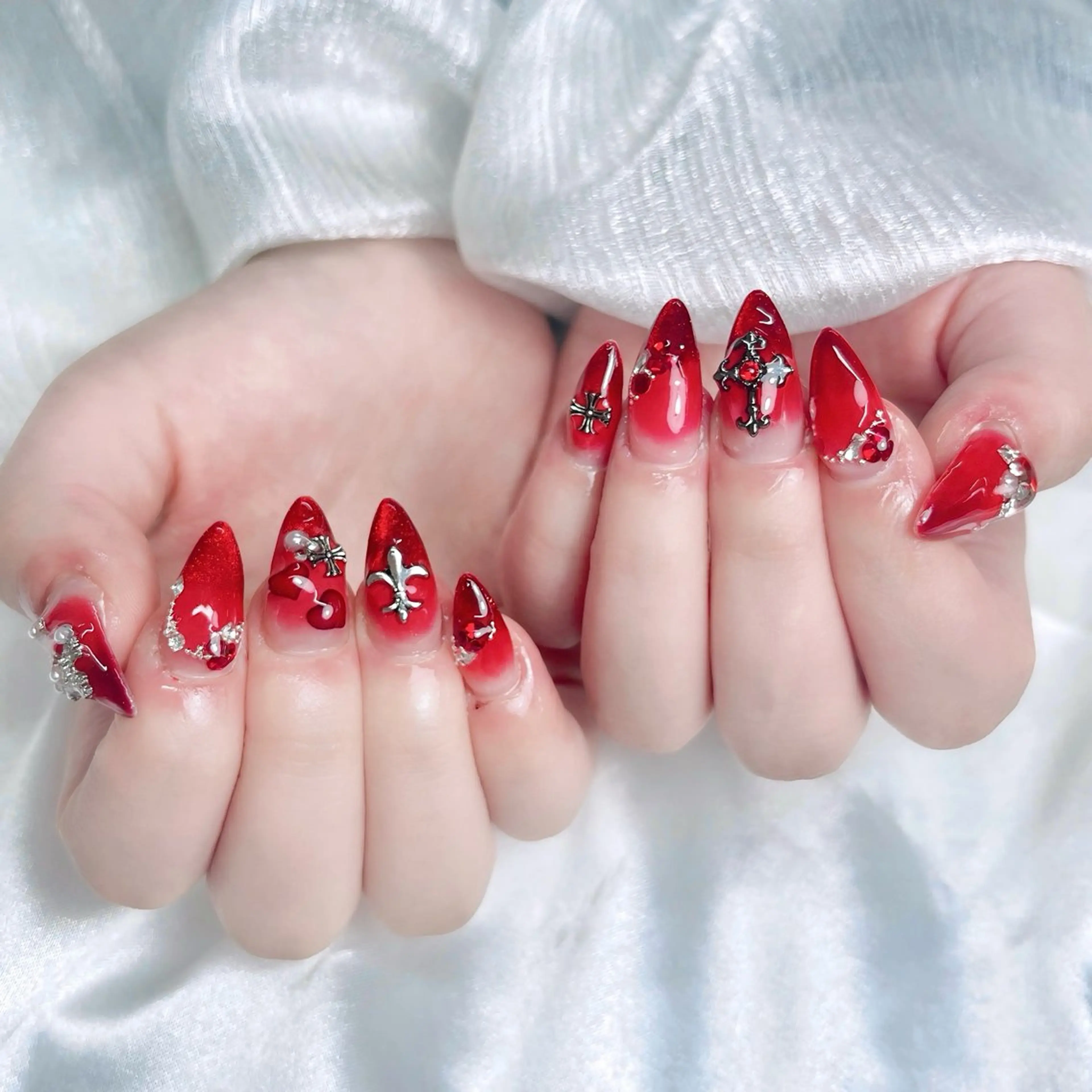 ネイル アートネイル 長さ出し キラキラネイル ワンホンネイル ハンドネイル ハンドケア ちごみ Novaのネイルデザイン