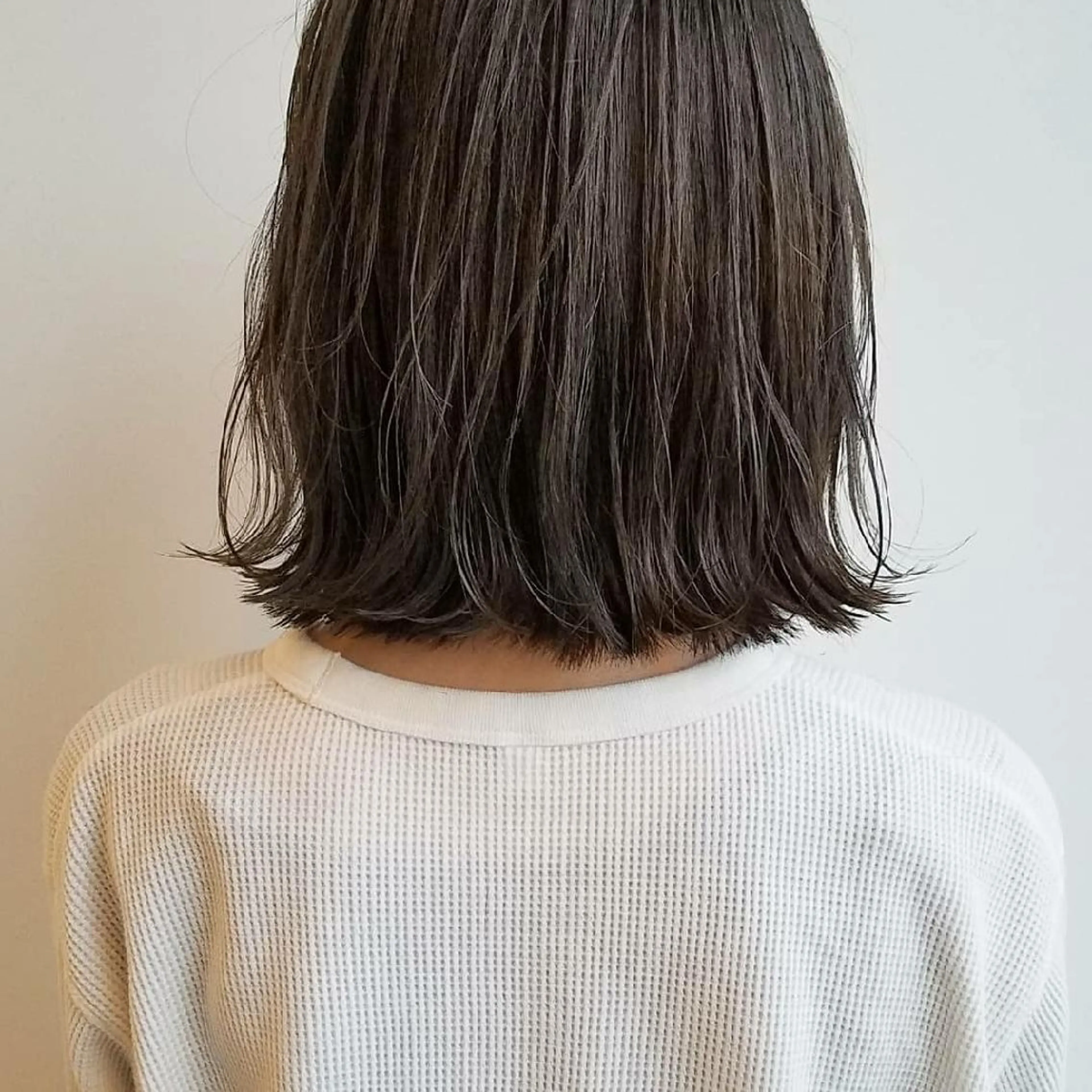 ミディアム カラー パーマ マツエク・マツパ アッシュ ハイライトカラー ミント ボブ ハイライト iplus まつげ、眉毛、耳つぼのマツエク・マツパデザイン