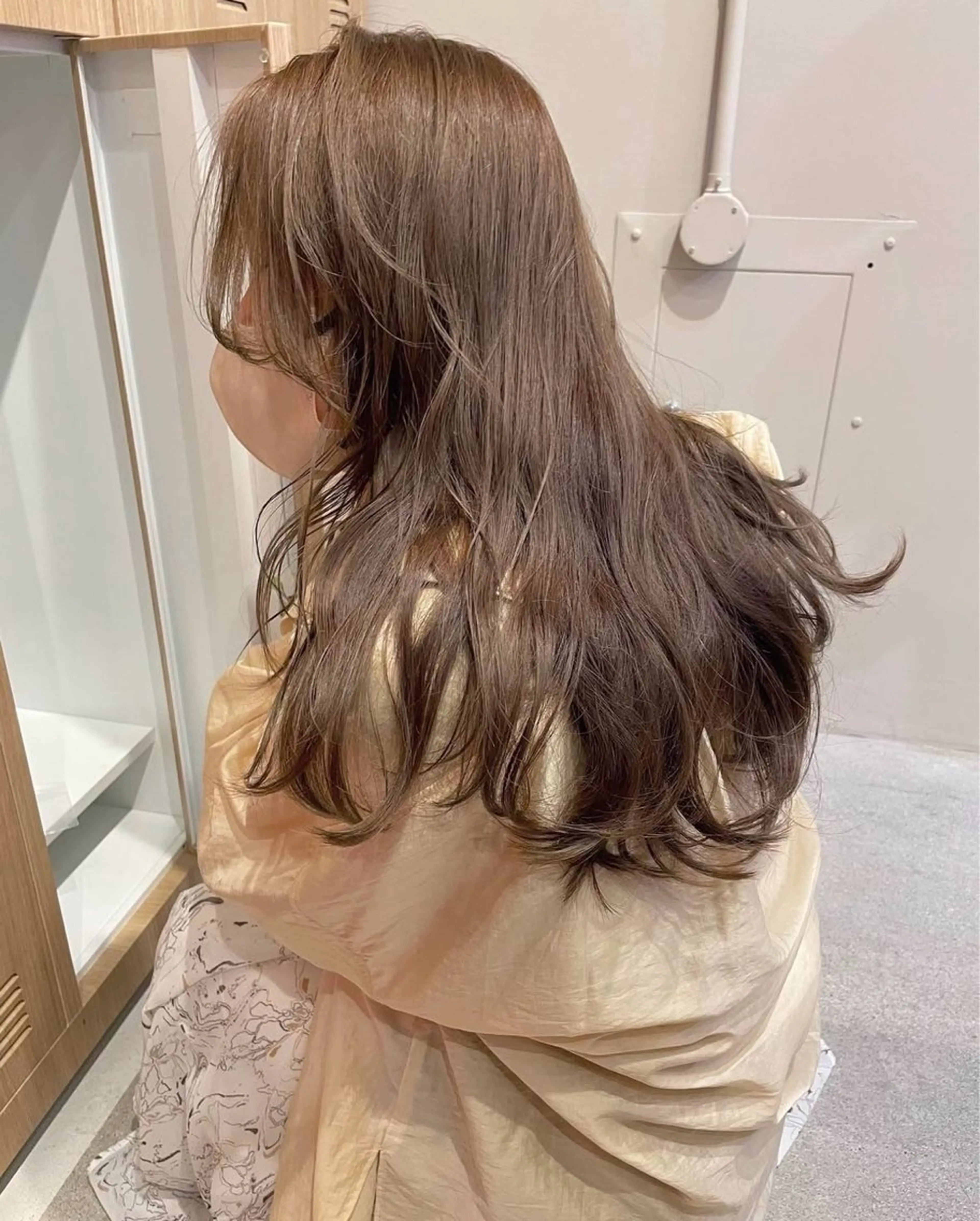 ロング カラー アッシュ ベージュカラー 透明感×レイヤーカッ ト🌼kiraraのヘアスタイル