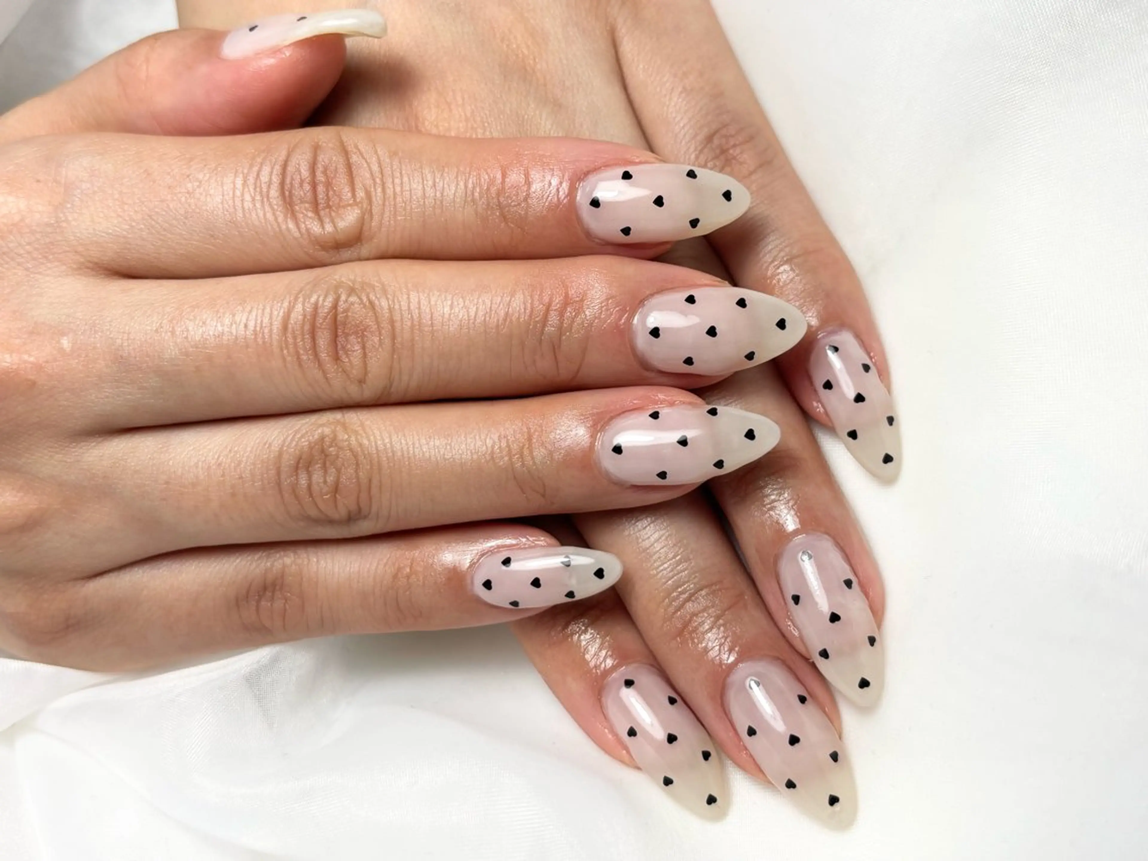 ネイル ハート ハンドネイル MIKA ♡のネイルデザイン