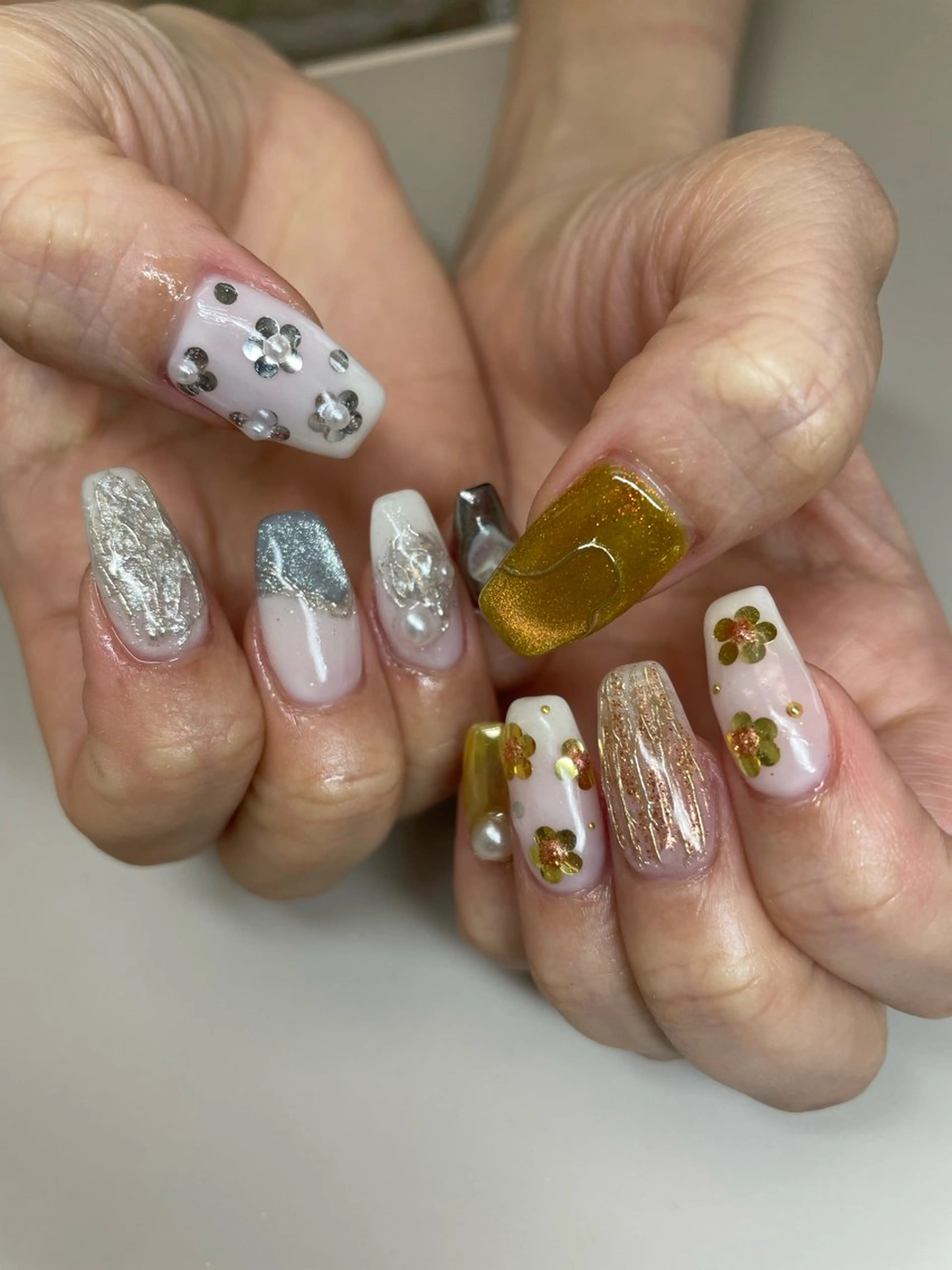 ネイル ハンドネイル Hisaka Mikiのネイルデザイン