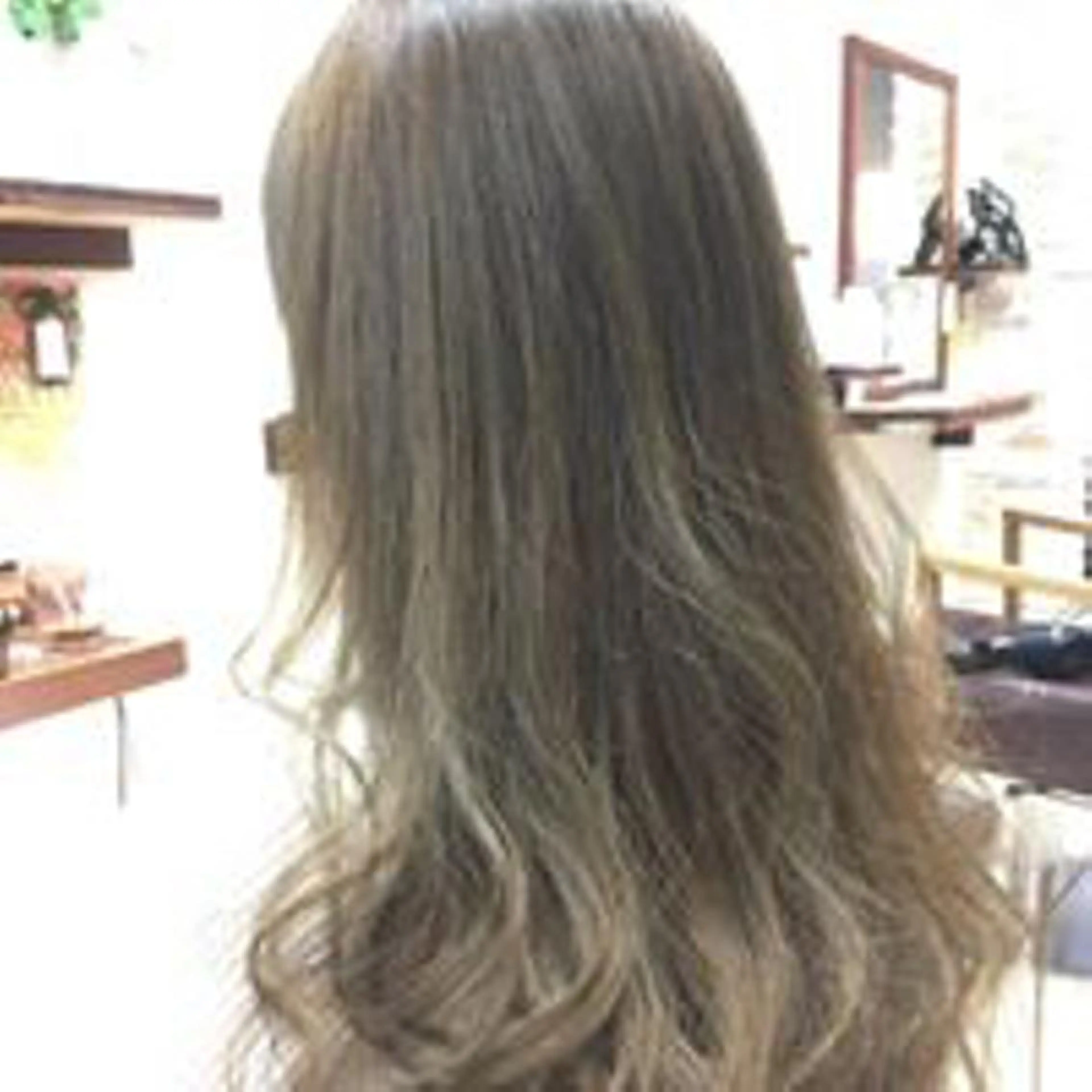 ロング カラー アッシュ グラデーションカラー ロング カット ヘアカラー 田中 就のヘアスタイル