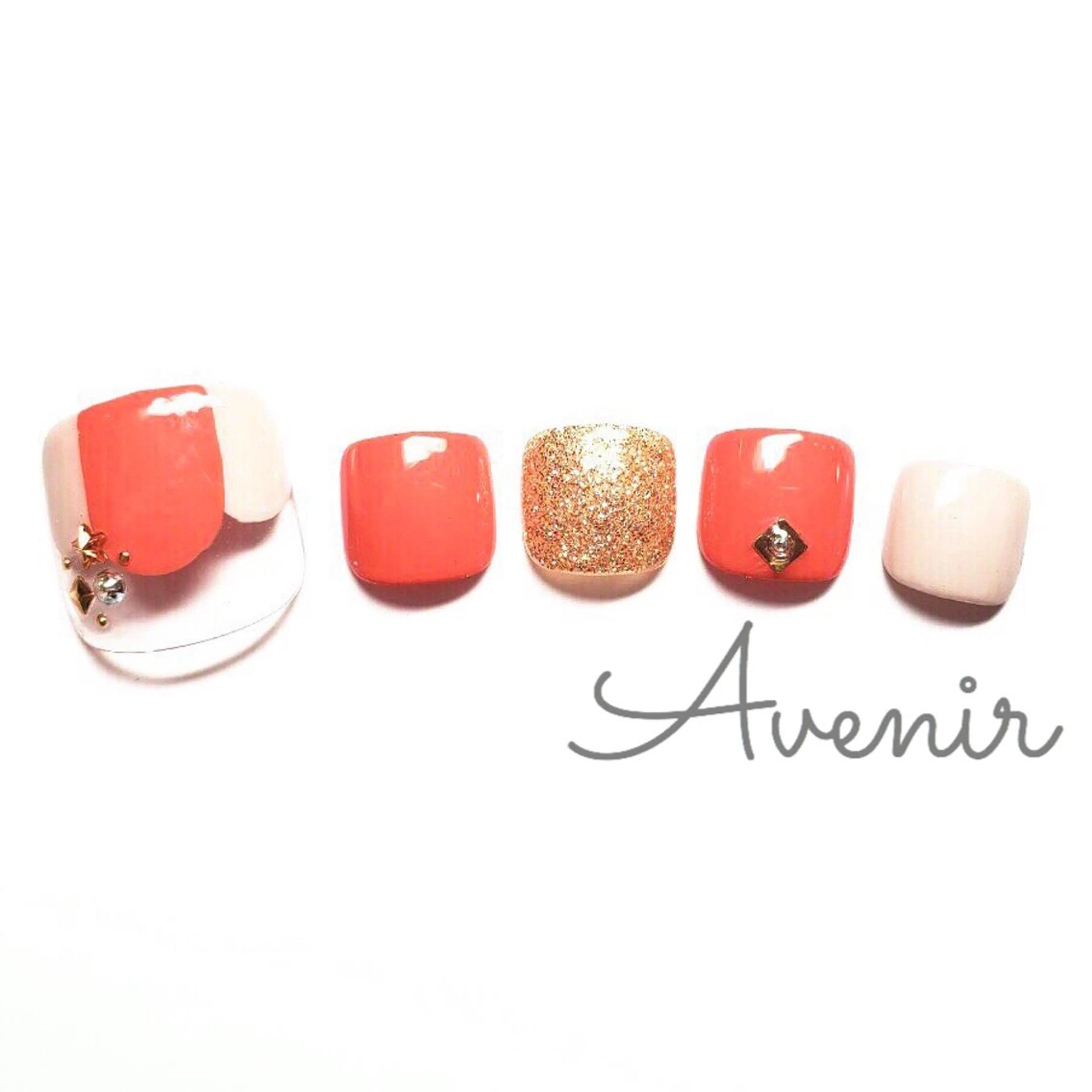 ネイル Avenir 表参道 nail＆eye予約のネイルデザイン