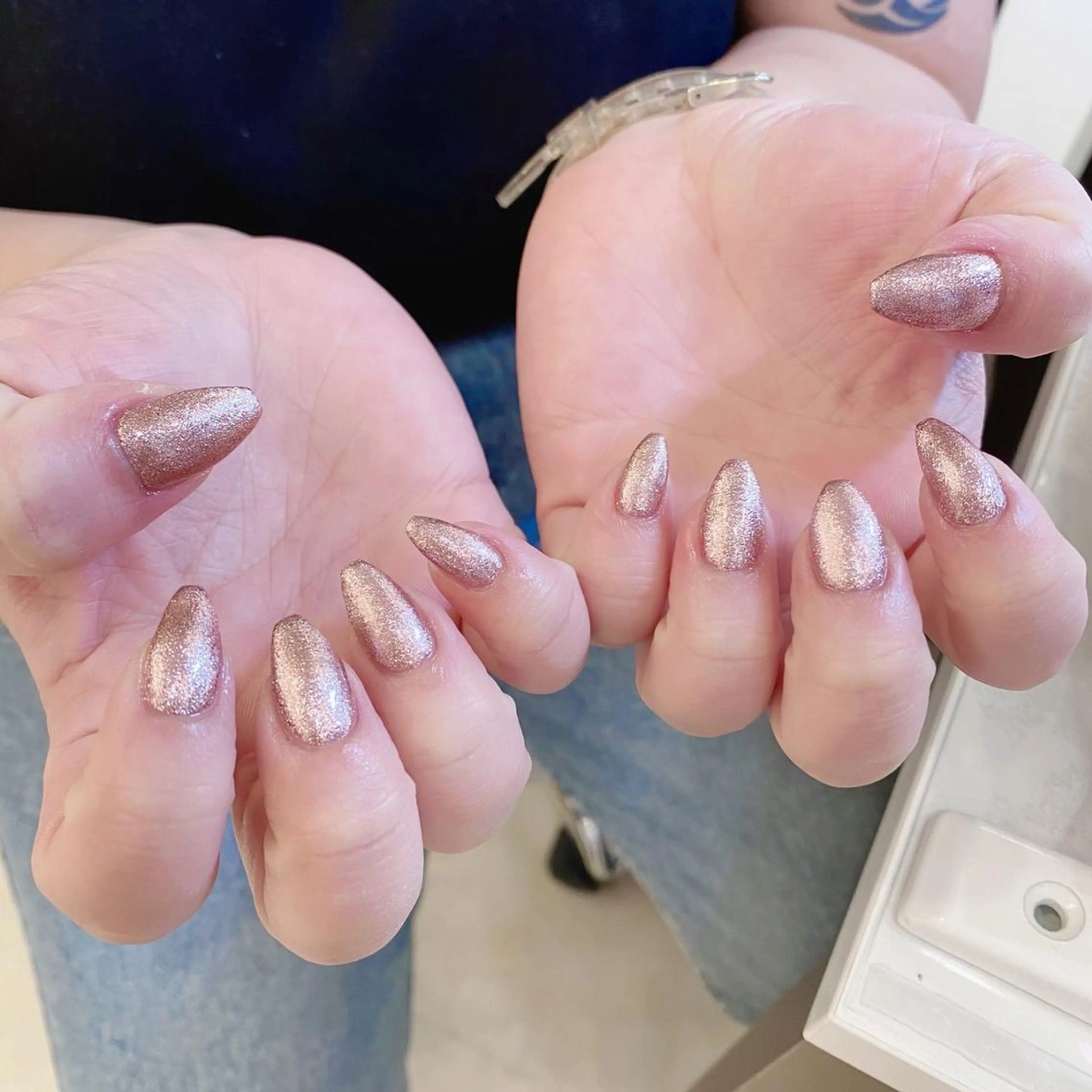 ネイル 【山岡】 ロイヤル•セラピストのネイルデザイン