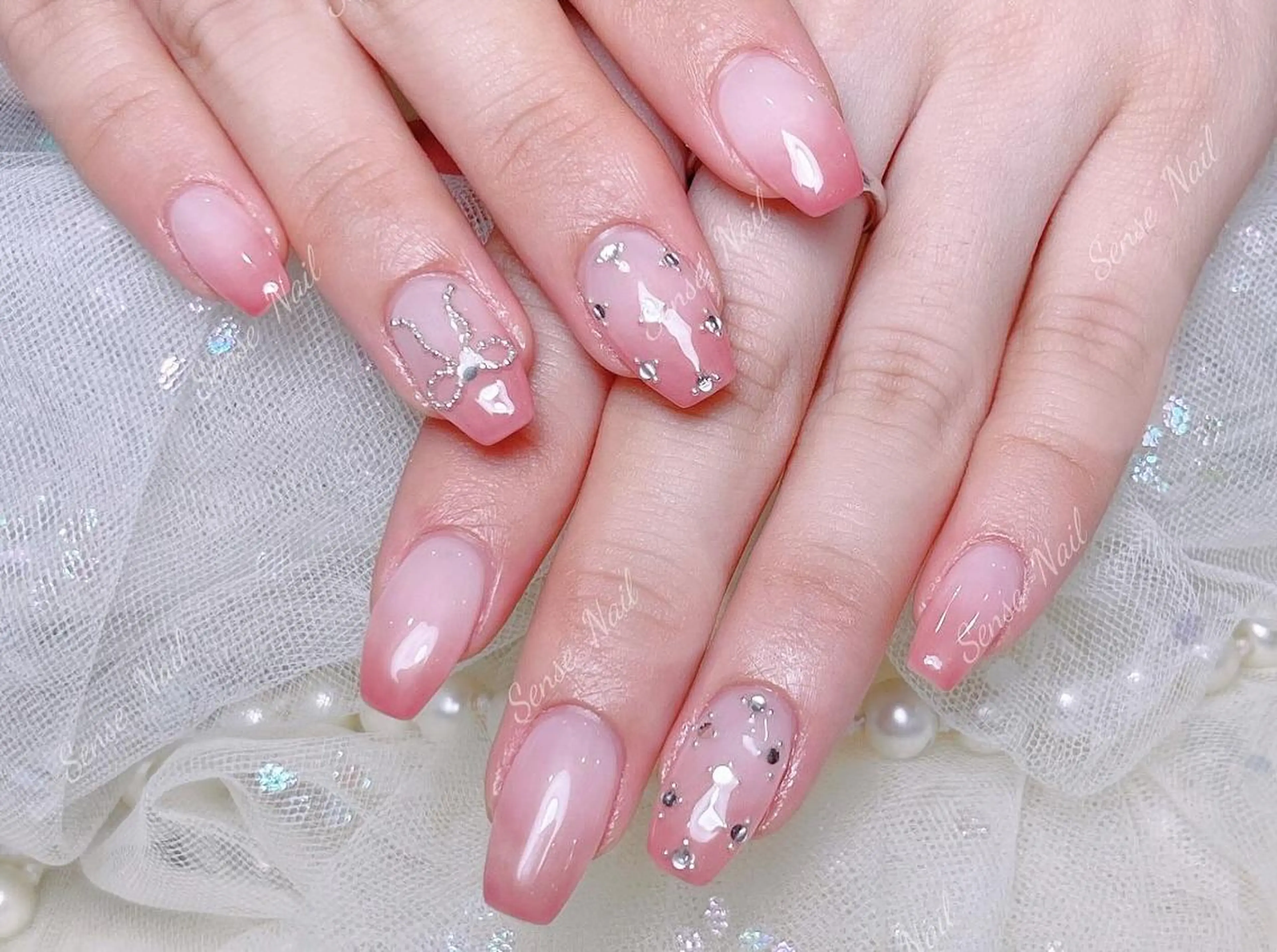 ネイル ハンドネイル ハンドケア 🦋Yumiio 🦋のネイルデザイン