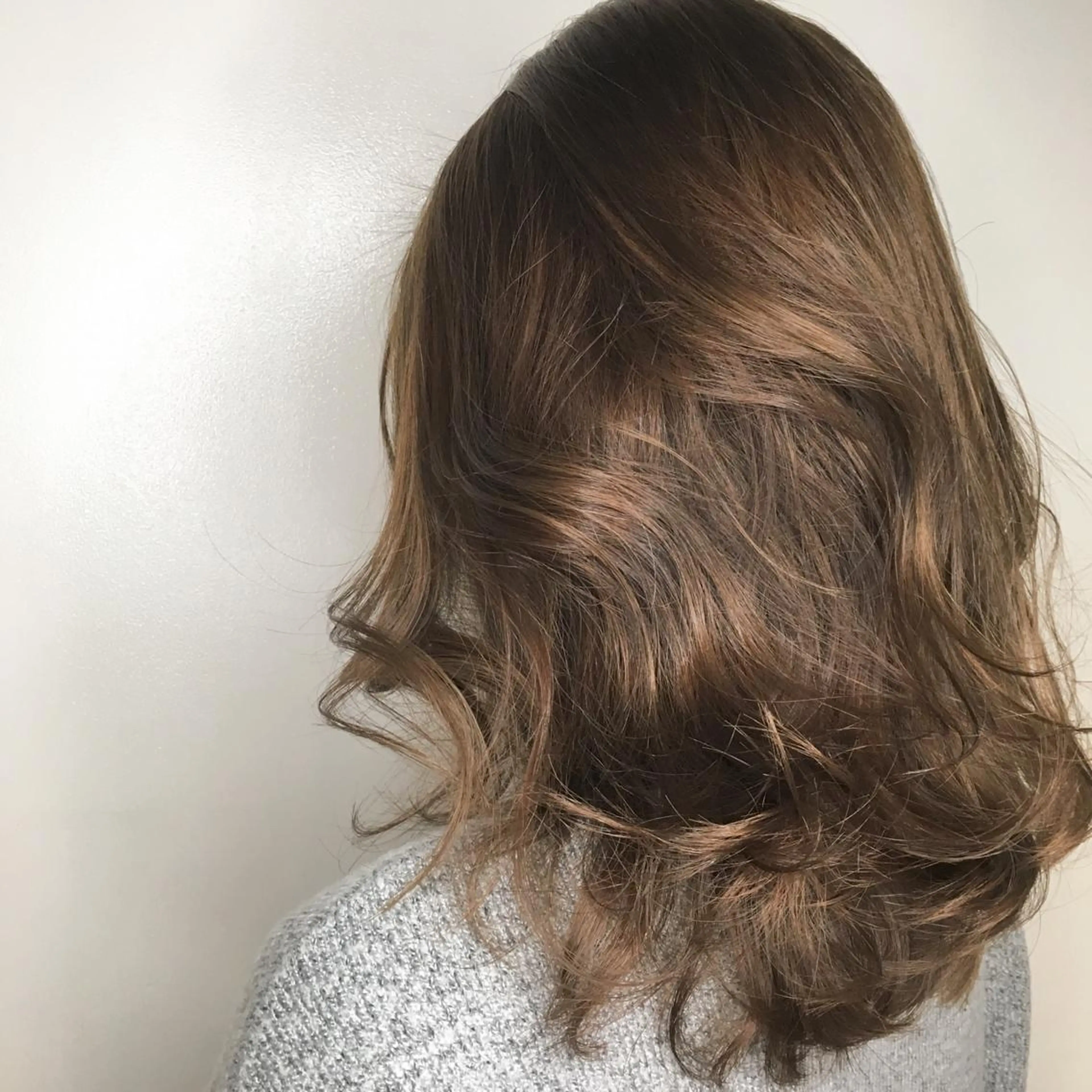 ロング カラー MIL心斎橋所属・Clair クレアのヘアスタイル