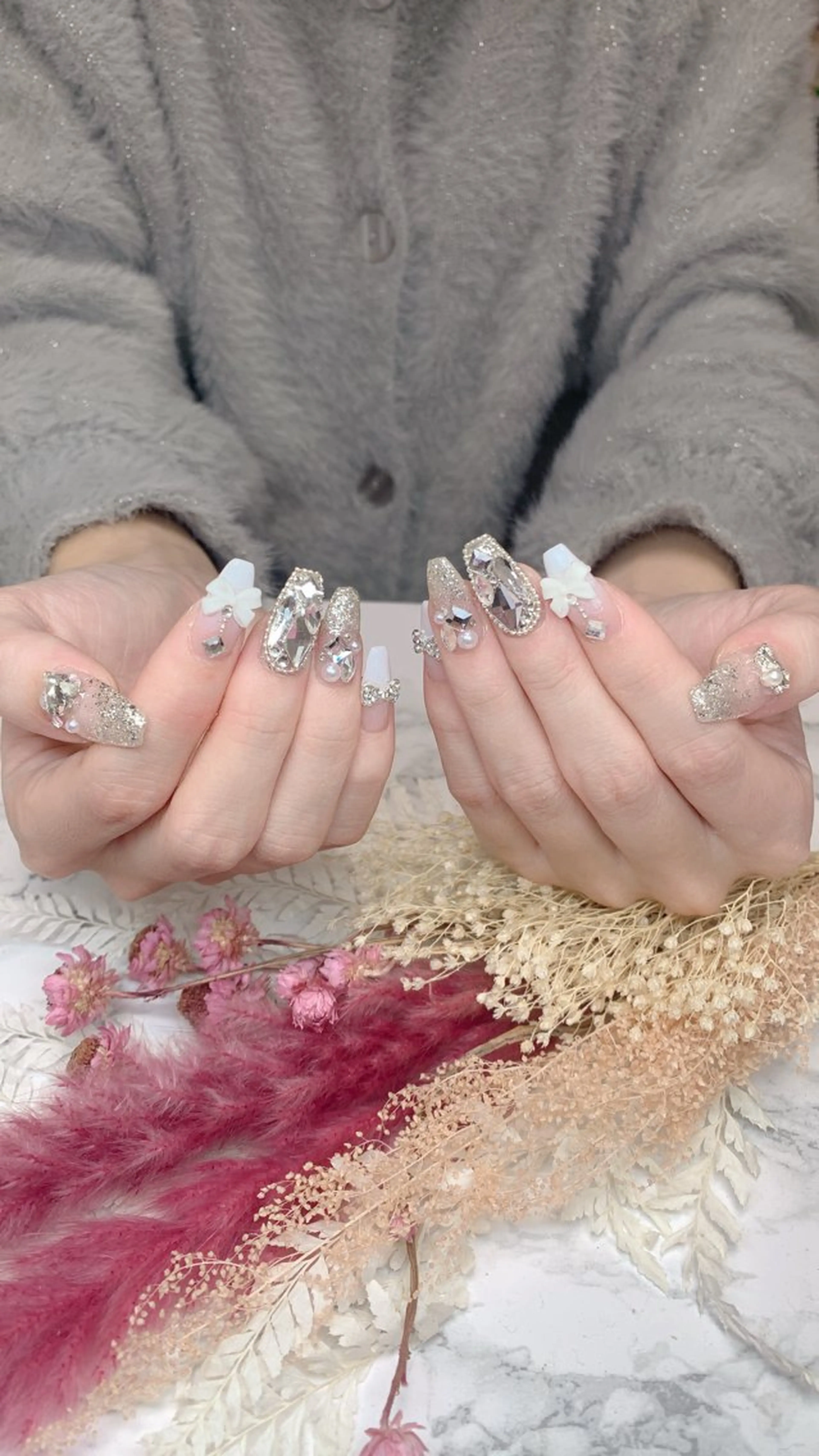 ネイル はな💎ネイル ワンホン、長さ出しのネイルデザイン