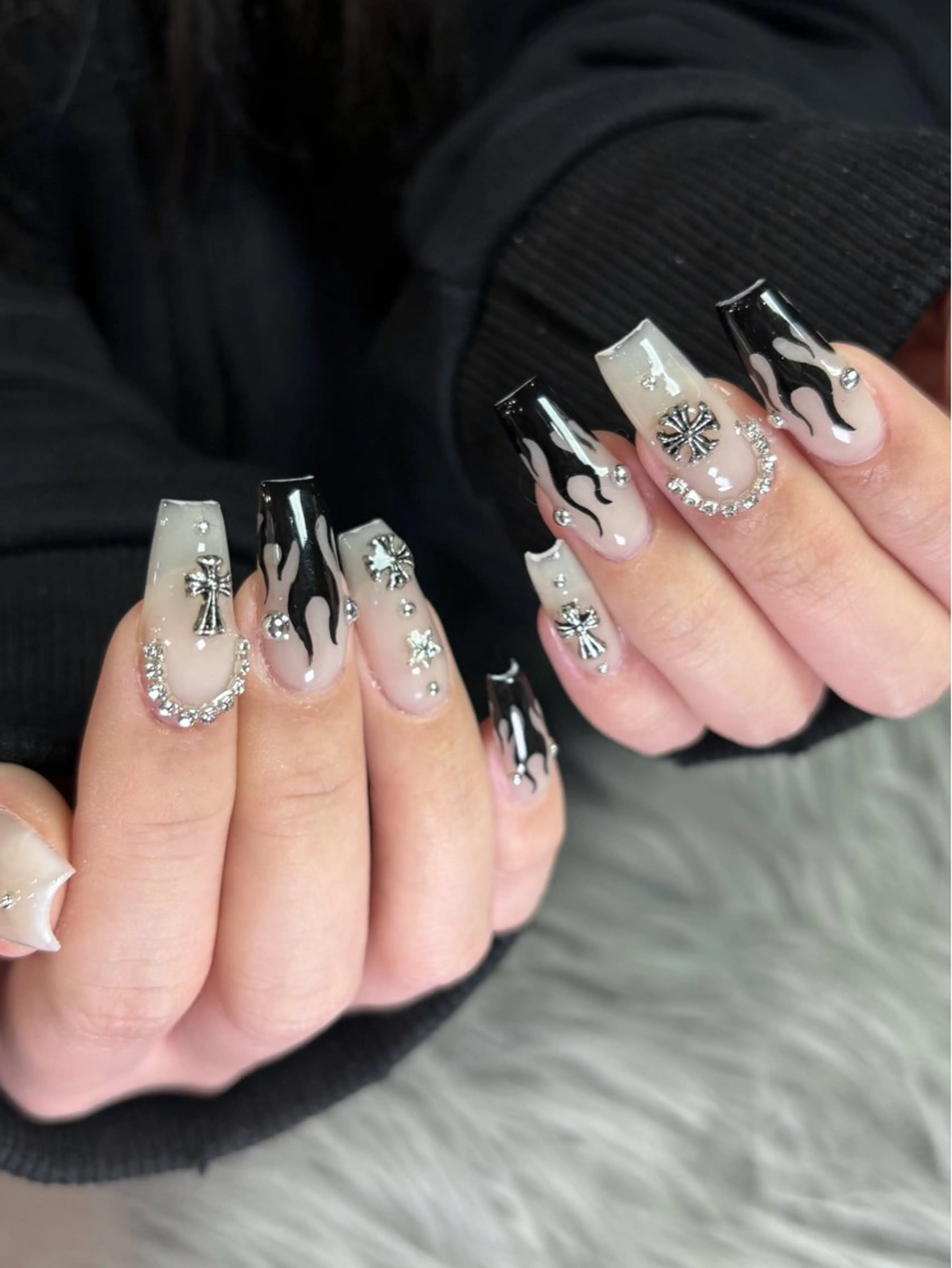 ネイル ハンドネイル Dark honey スカルプ専門原宿店のネイルデザイン