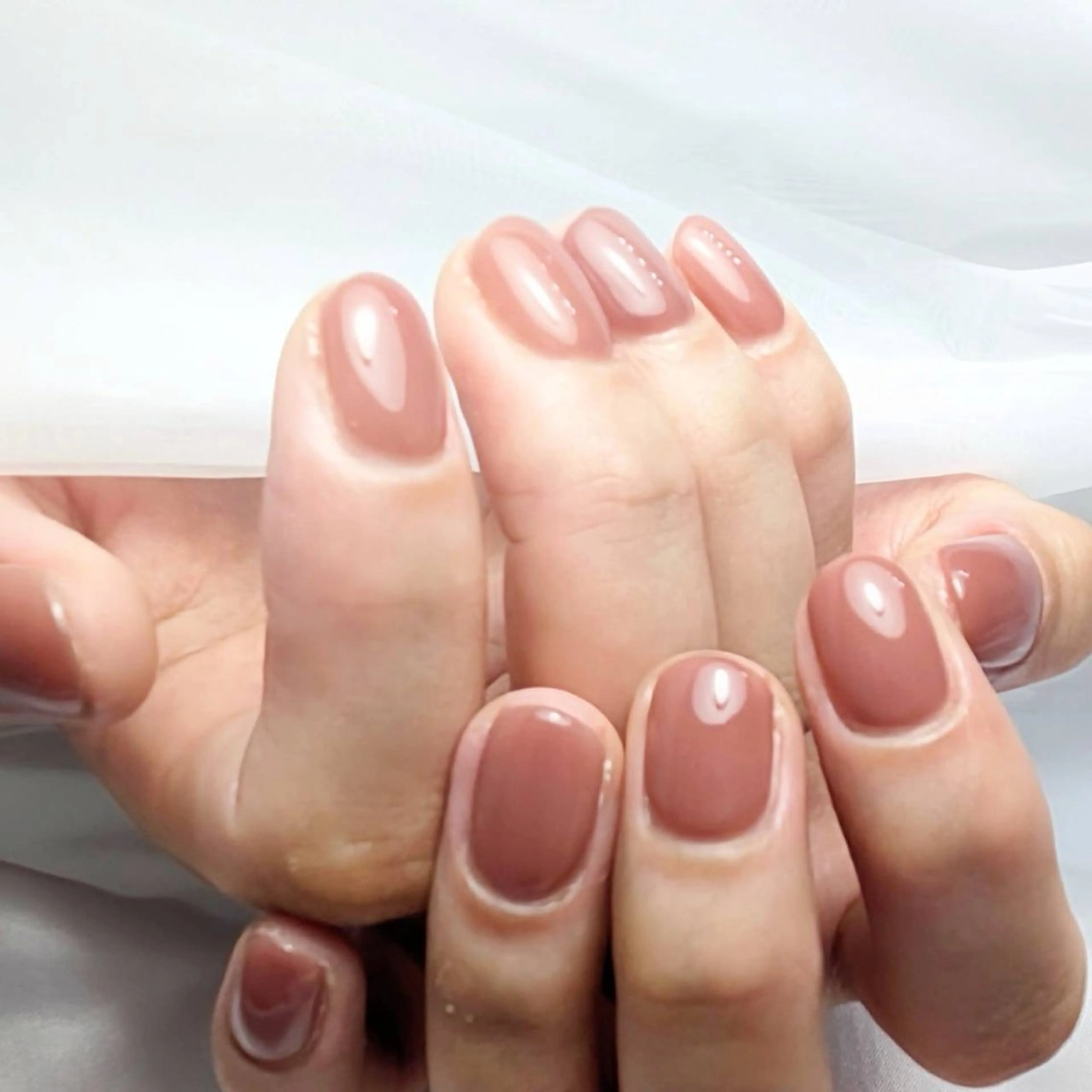 ハンドジェルネイル 極艶 ワンカラー ⭐︎オフ無し【お時間目安2時間】の写真