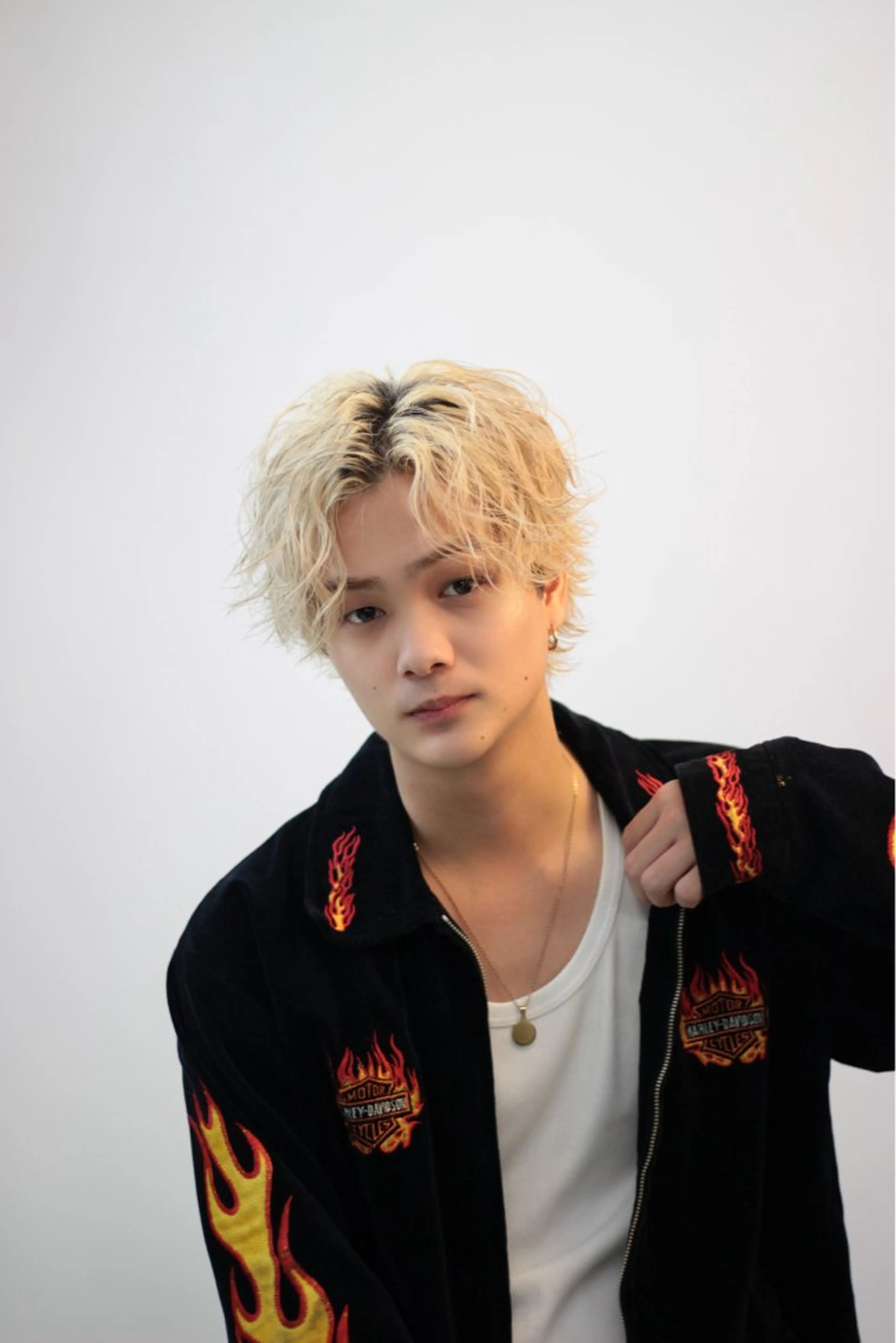 パーマ メンズ シャドウ/波巻き 朝崎倭斗のヘアスタイル