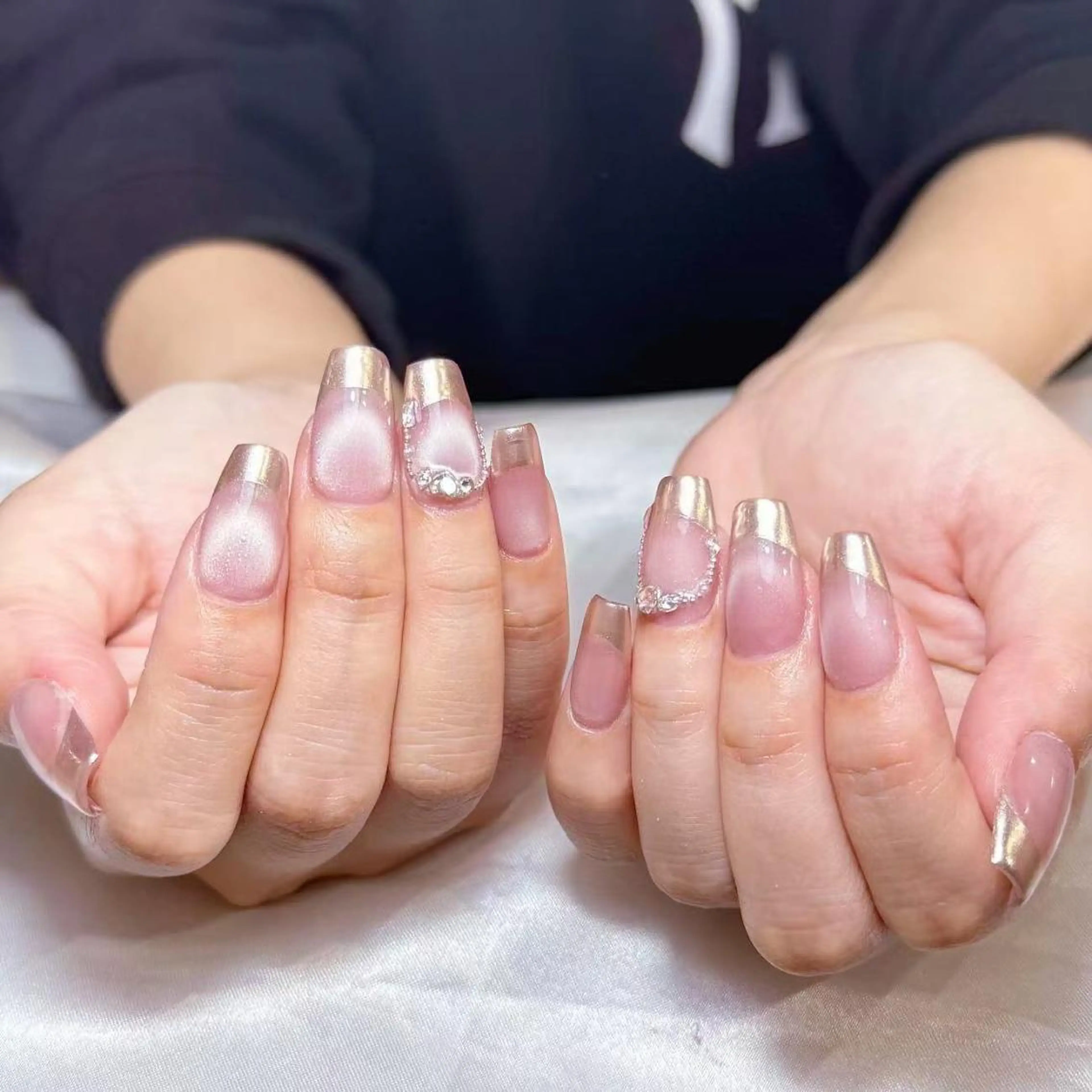 ネイル アートネイル オーロラネイル ガーリー キラキラネイル マグネットネイル Diamond NAIL💝のネイルデザイン