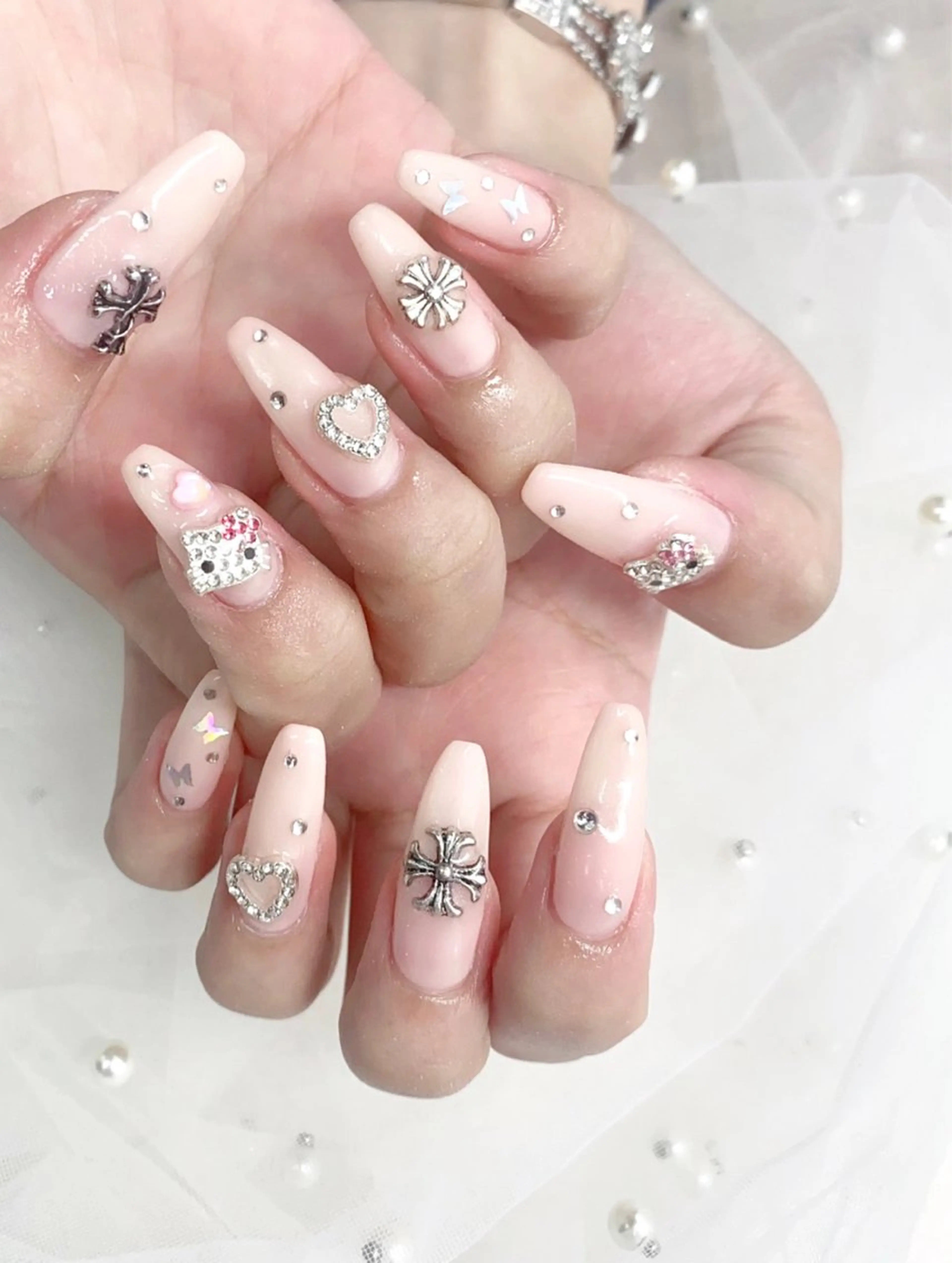 ネイル アートネイル 持ち込み ピンク ハンドネイル フットネイル Nailsalon mui.所属・中家 亜紗子のネイルデザイン