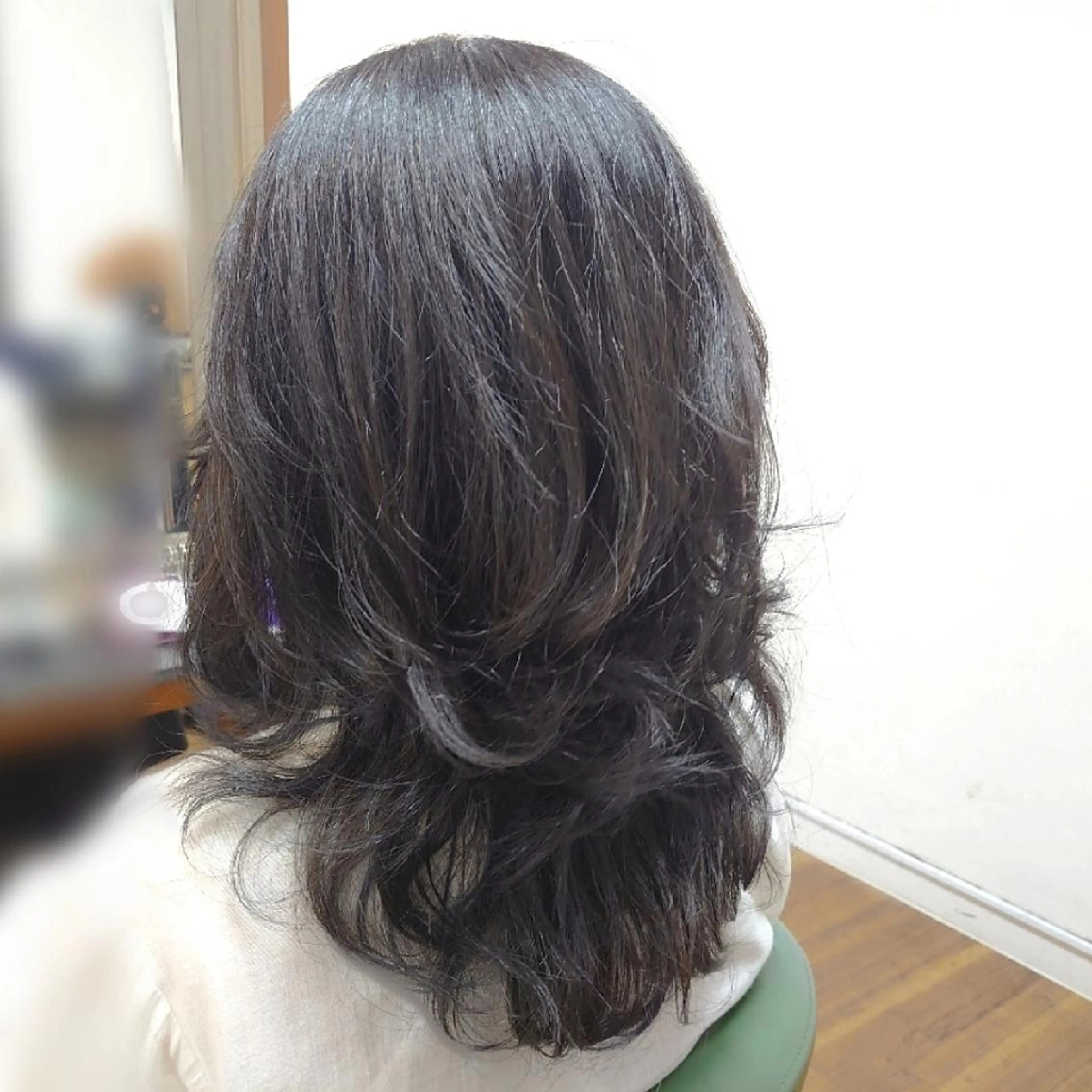 ロング カット ヘアカラー トリートメント 渡辺 康行のヘアスタイル