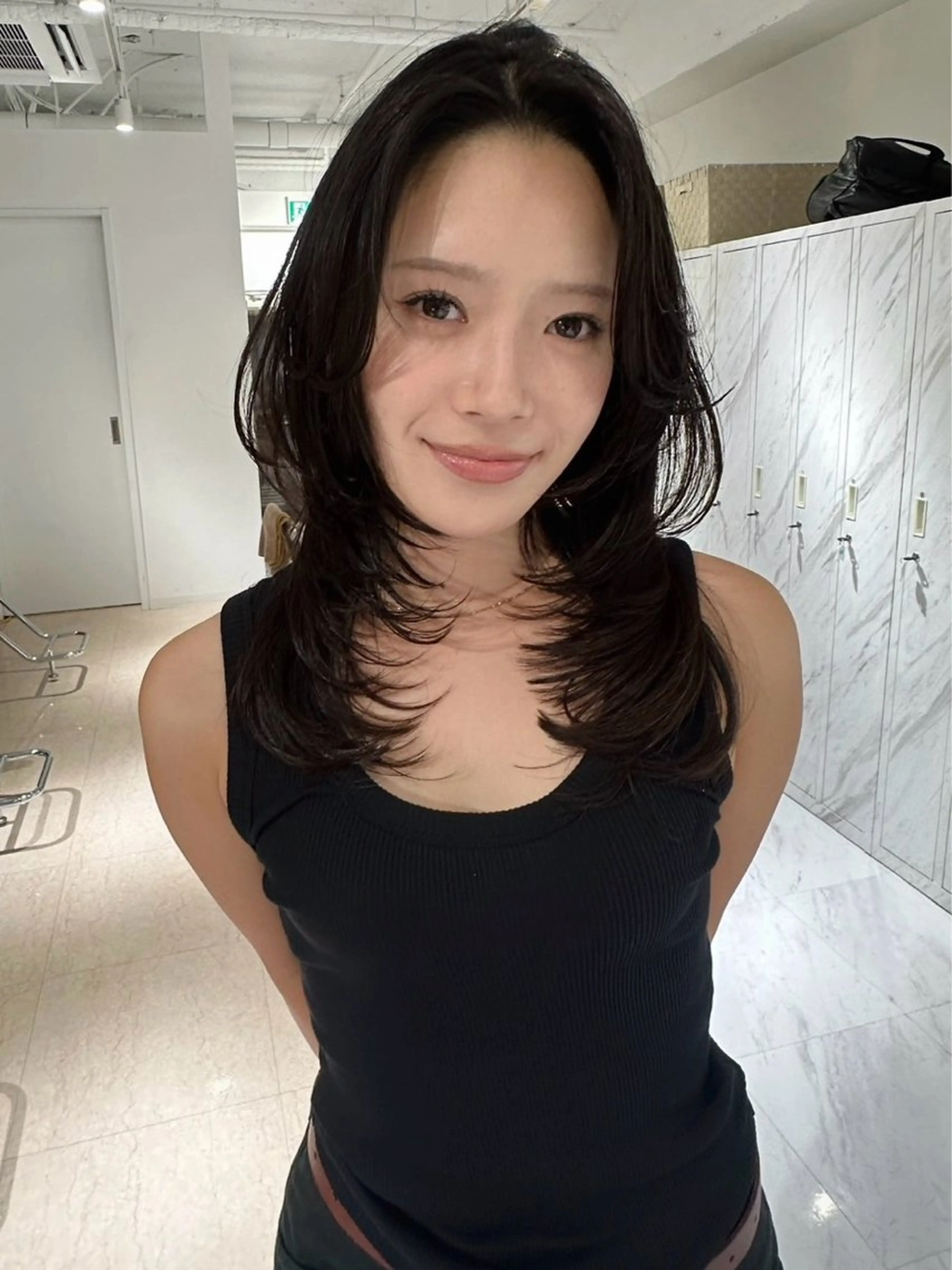 ロング レイヤーカット YOLO/ HANAのヘアスタイル