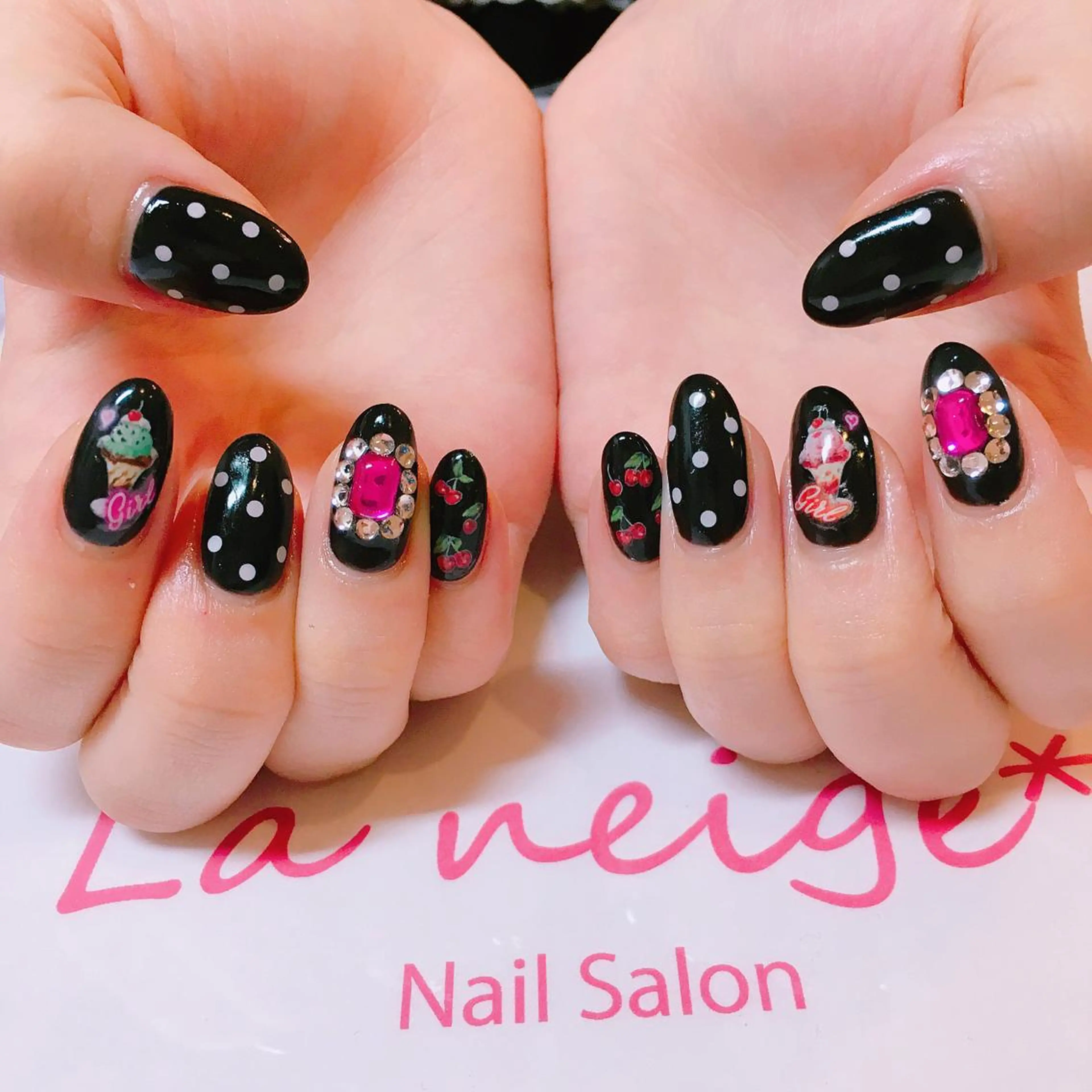 ネイル La neige* yuki 🥯🍑のネイルデザイン