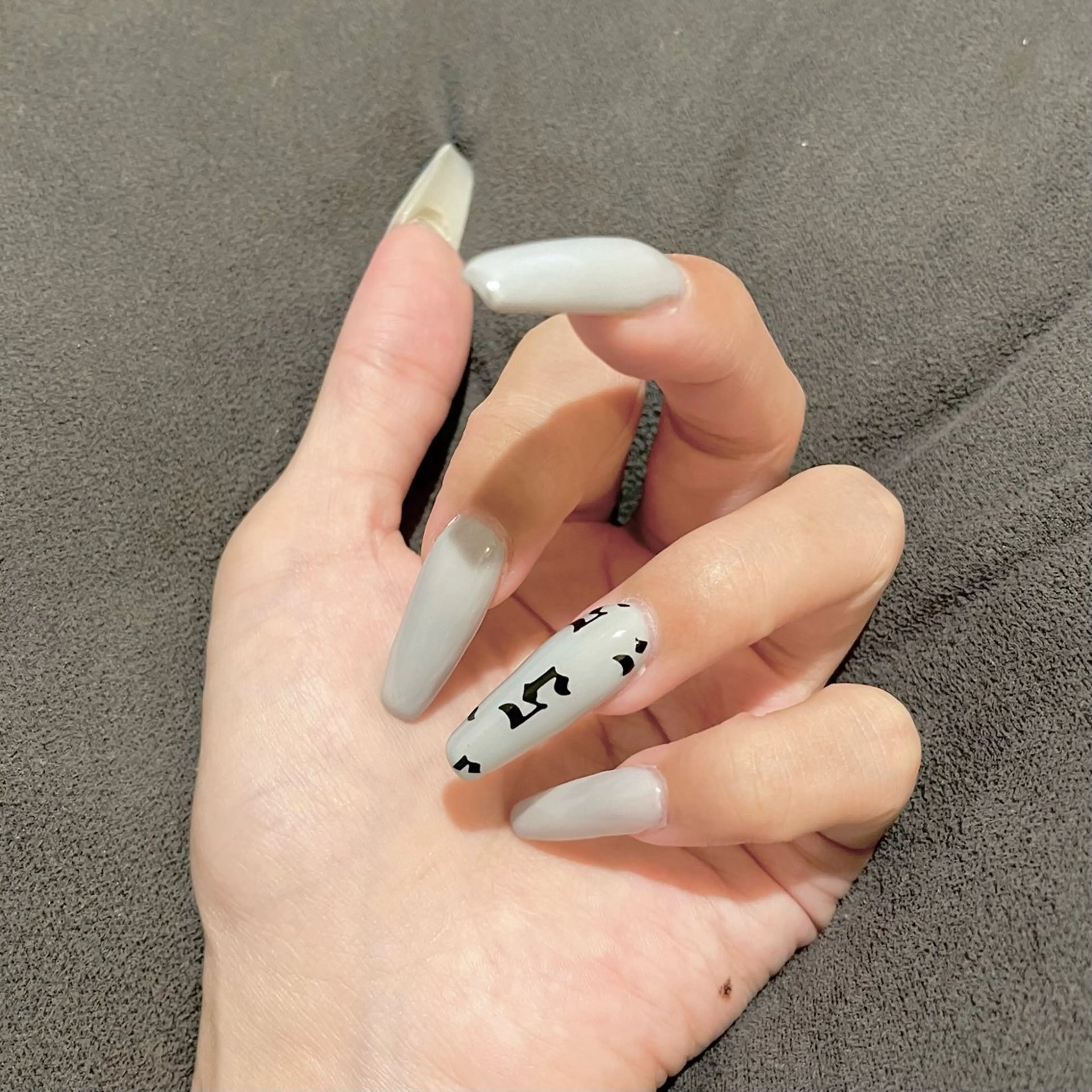 ネイル MAXKELLY所属・FREEVE HIKARUのネイルデザイン