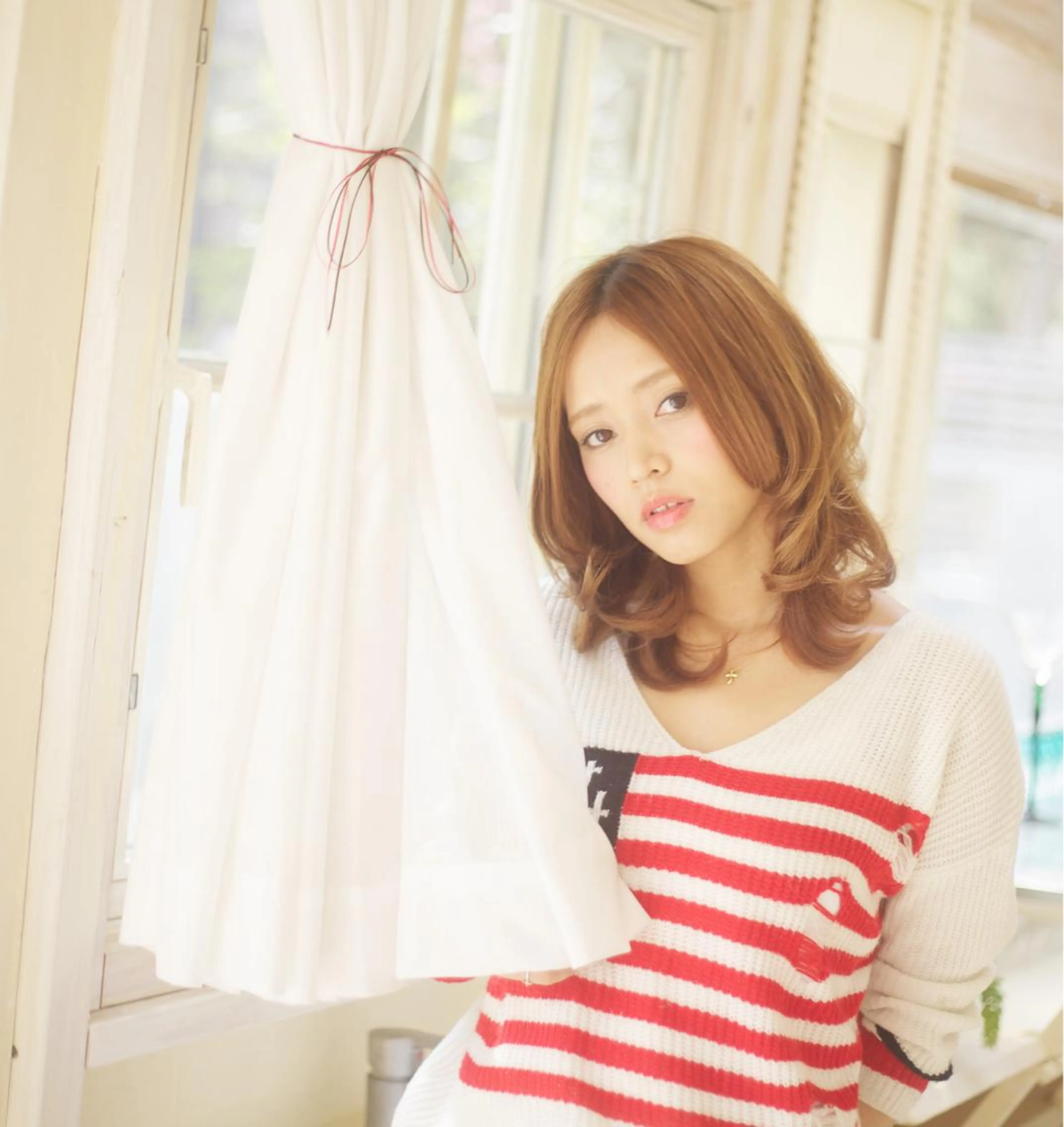 セミロング カラー 髪質改善×矯正🫧 韓国ヘアasamiのヘアスタイル