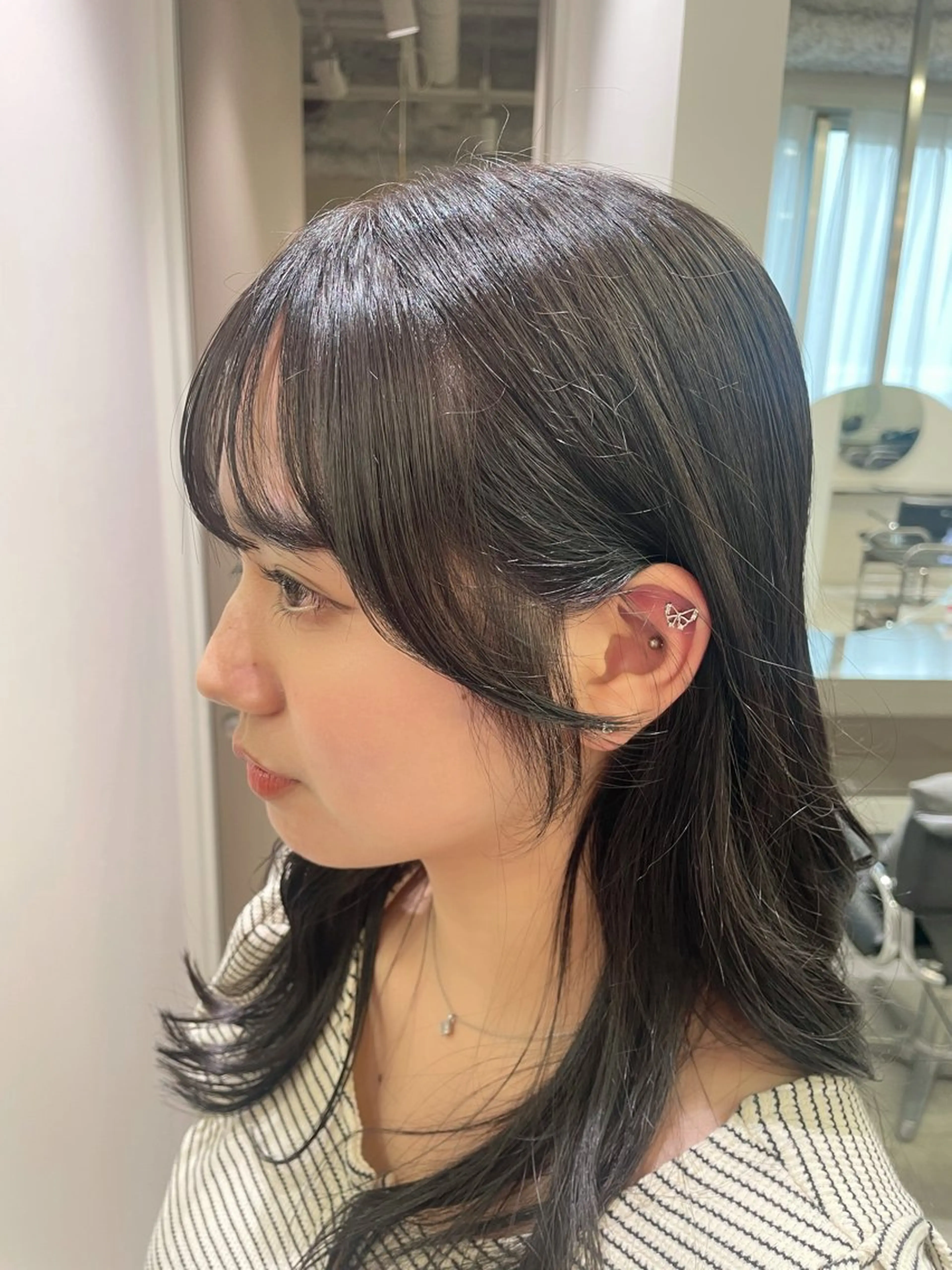 セミロング elena byartefice所属・安達 萌花のヘアスタイル