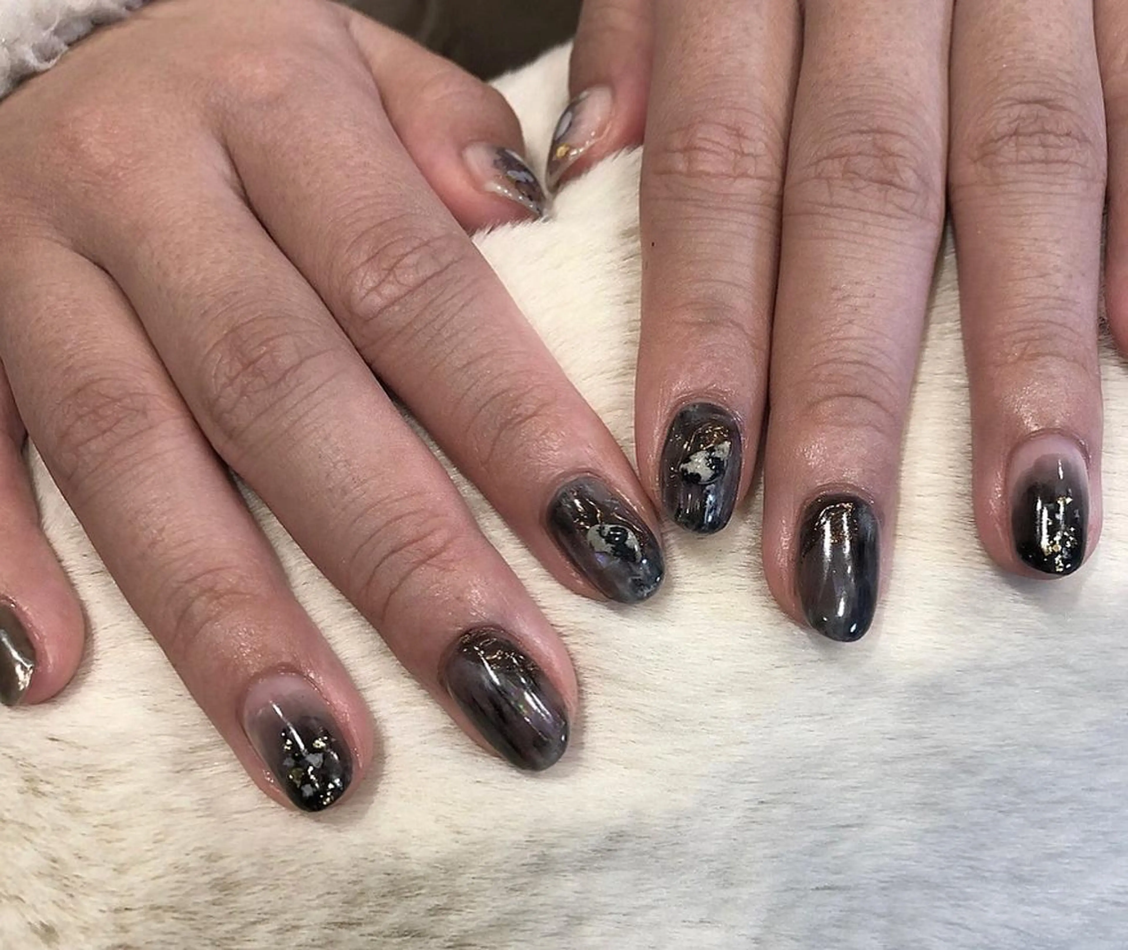 ネイル オーロラネイル キラキラネイル ☽ ☾のネイルデザイン