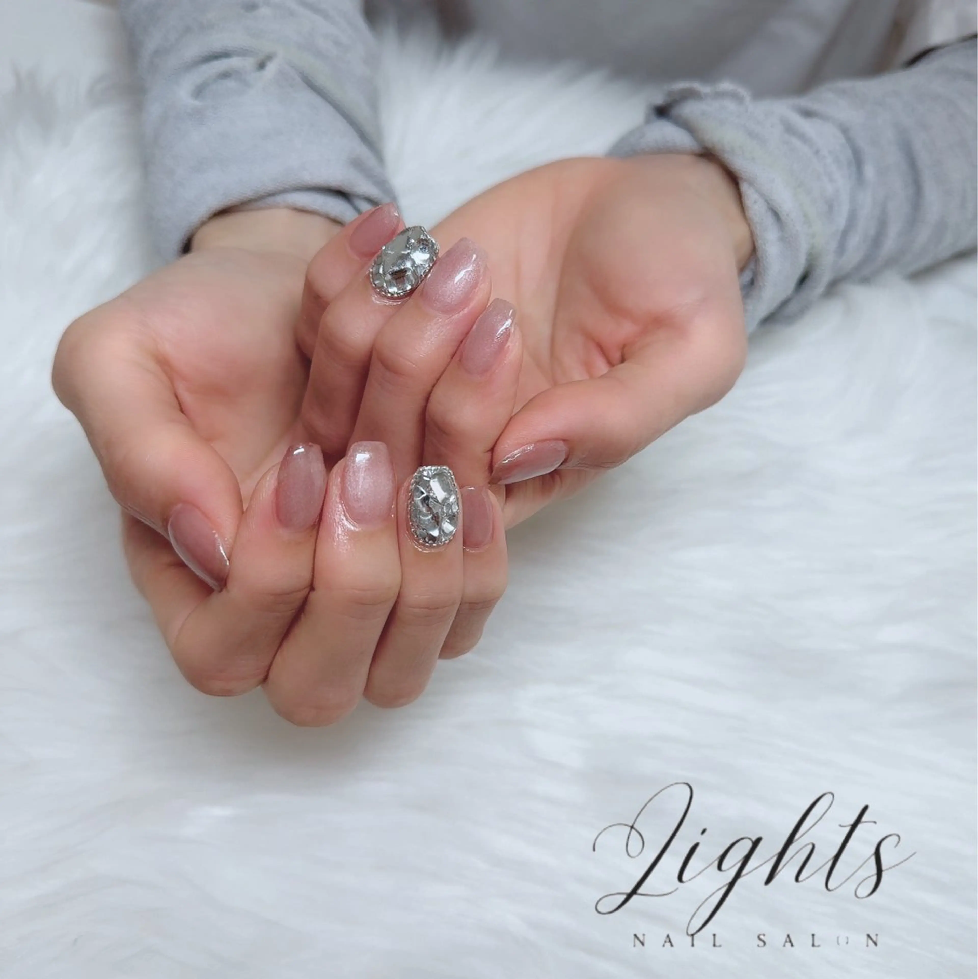 ネイル Nailsalon Lightsのネイルデザイン