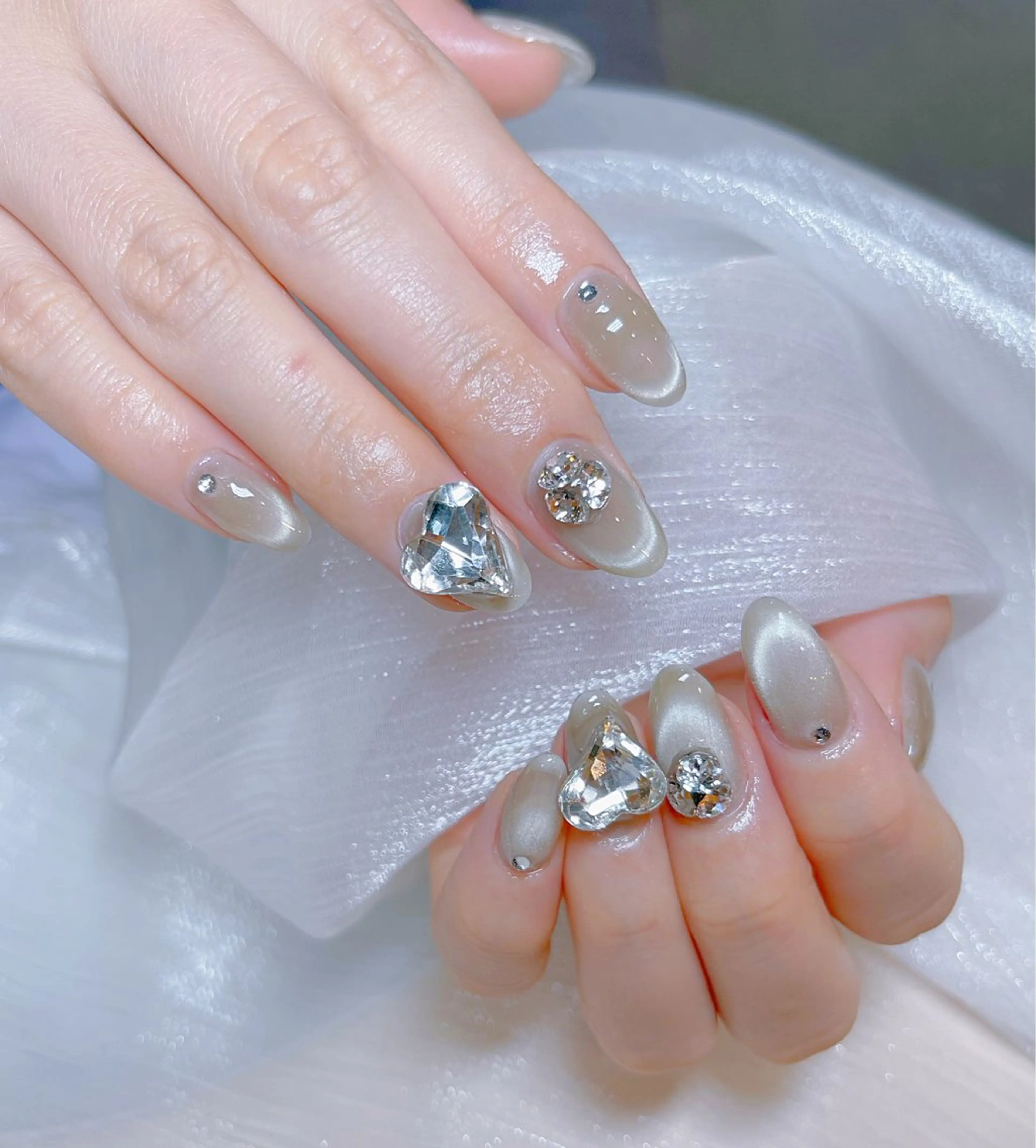 ネイル MQueen ネイルサロンマルのネイルデザイン