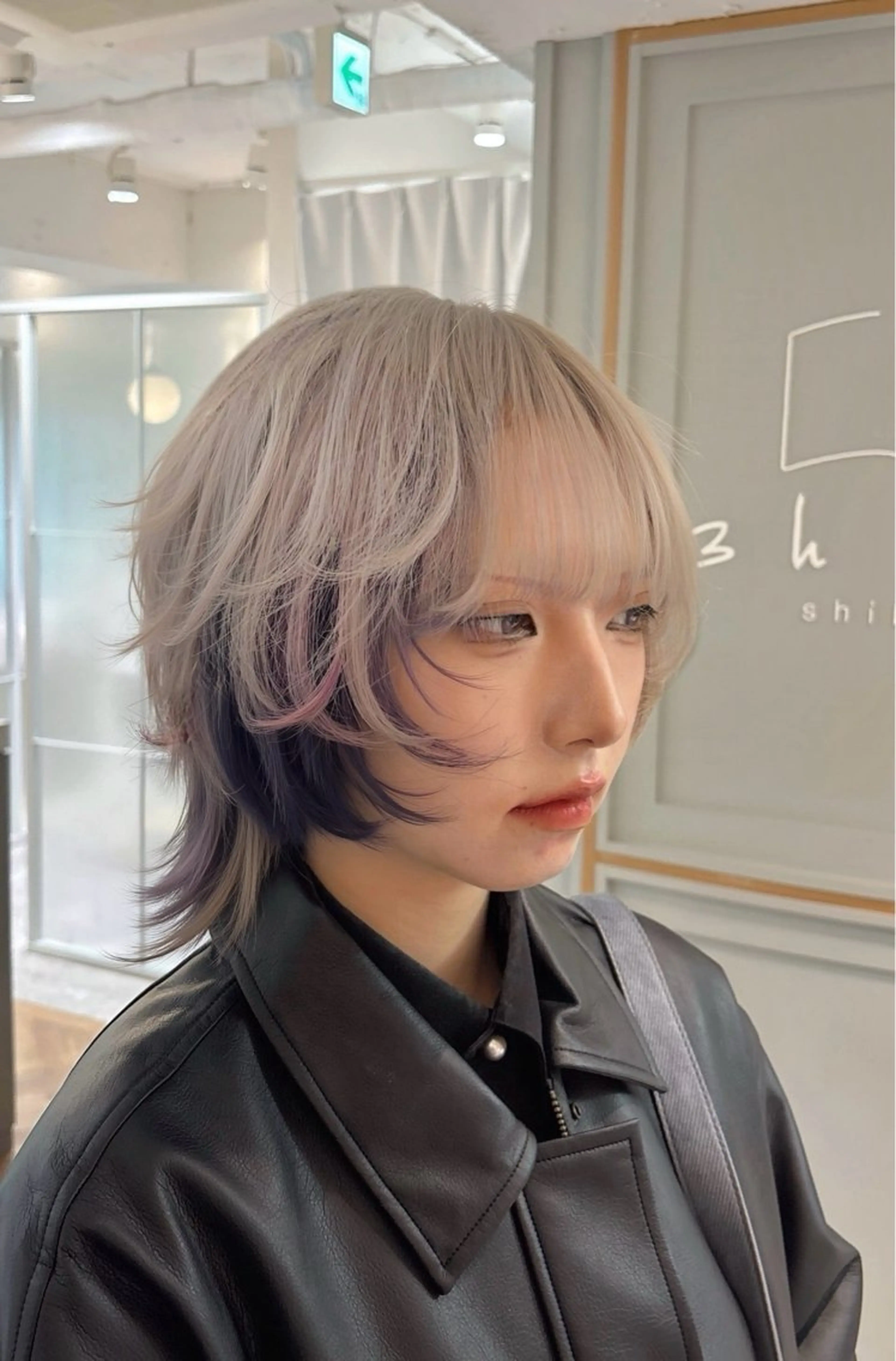 ショート カラー [渋谷美容師] 玲弥のヘアスタイル