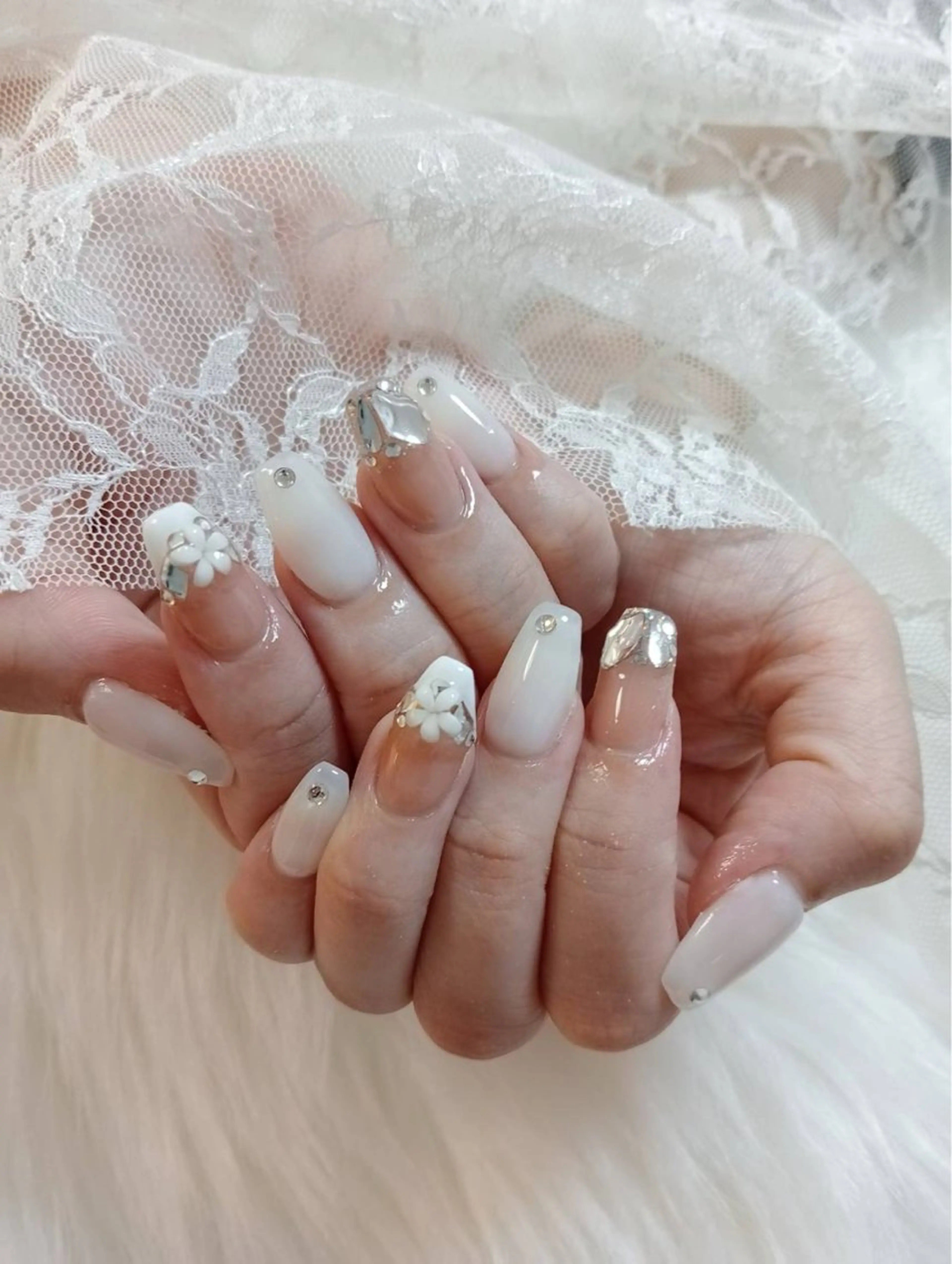 セミロング Hanaai Salon新宿店のネイルデザイン