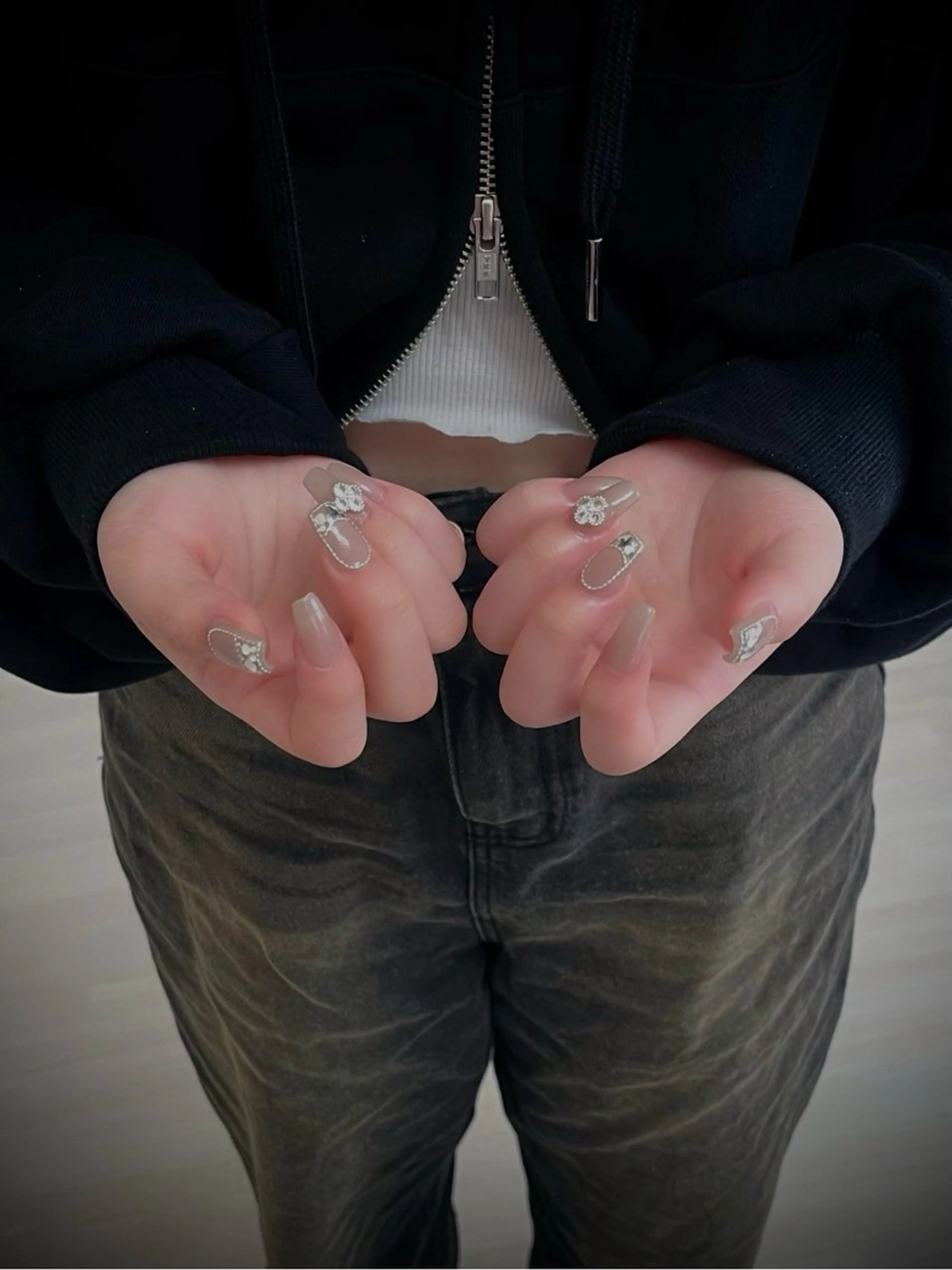 ネイル キラキラネイル マグネットネイル ワンカラーネイル スカルプネイル ワンホンネイル nine.🦋 YUKOのネイルデザイン