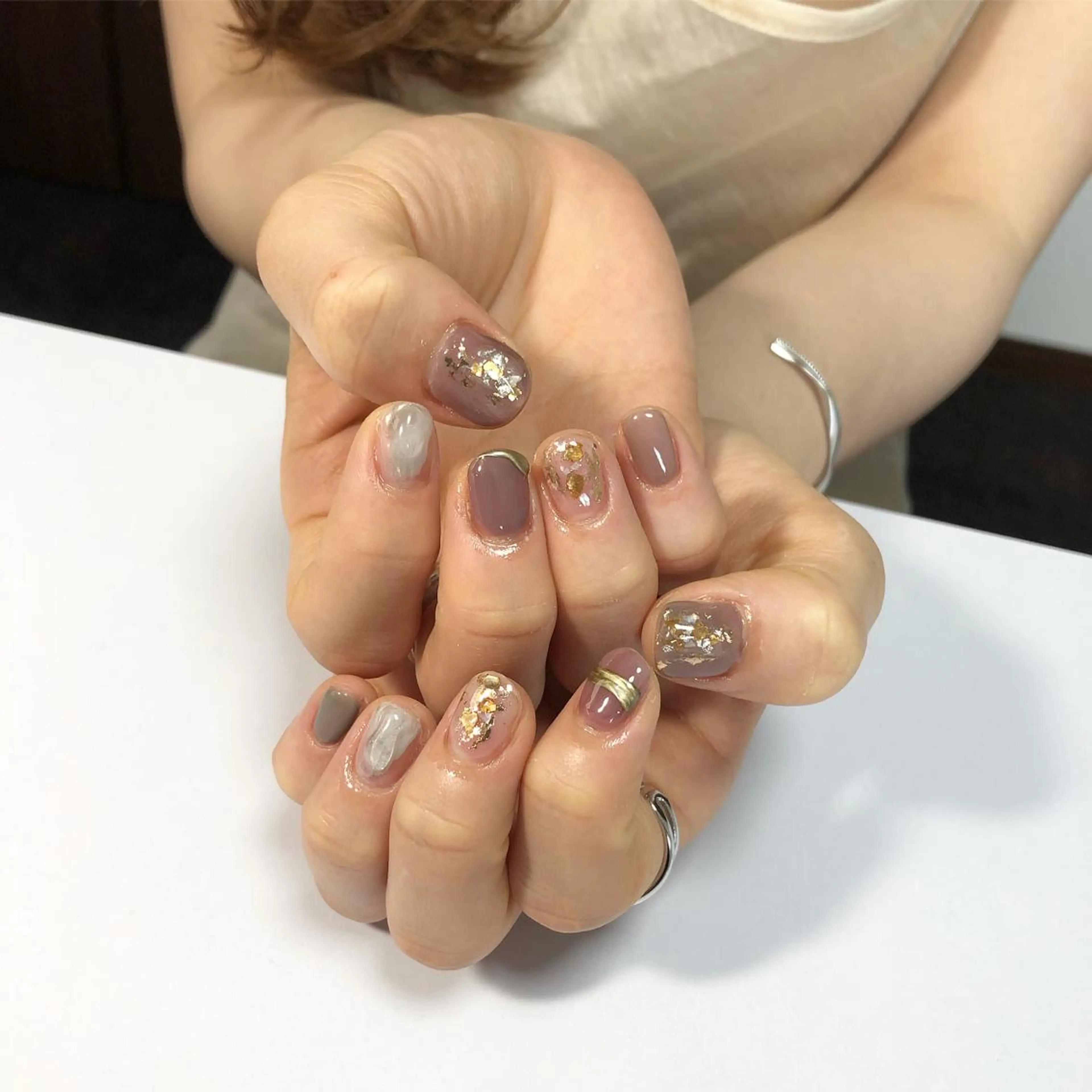 ネイル ハンドネイル émus nail Mamiのネイルデザイン