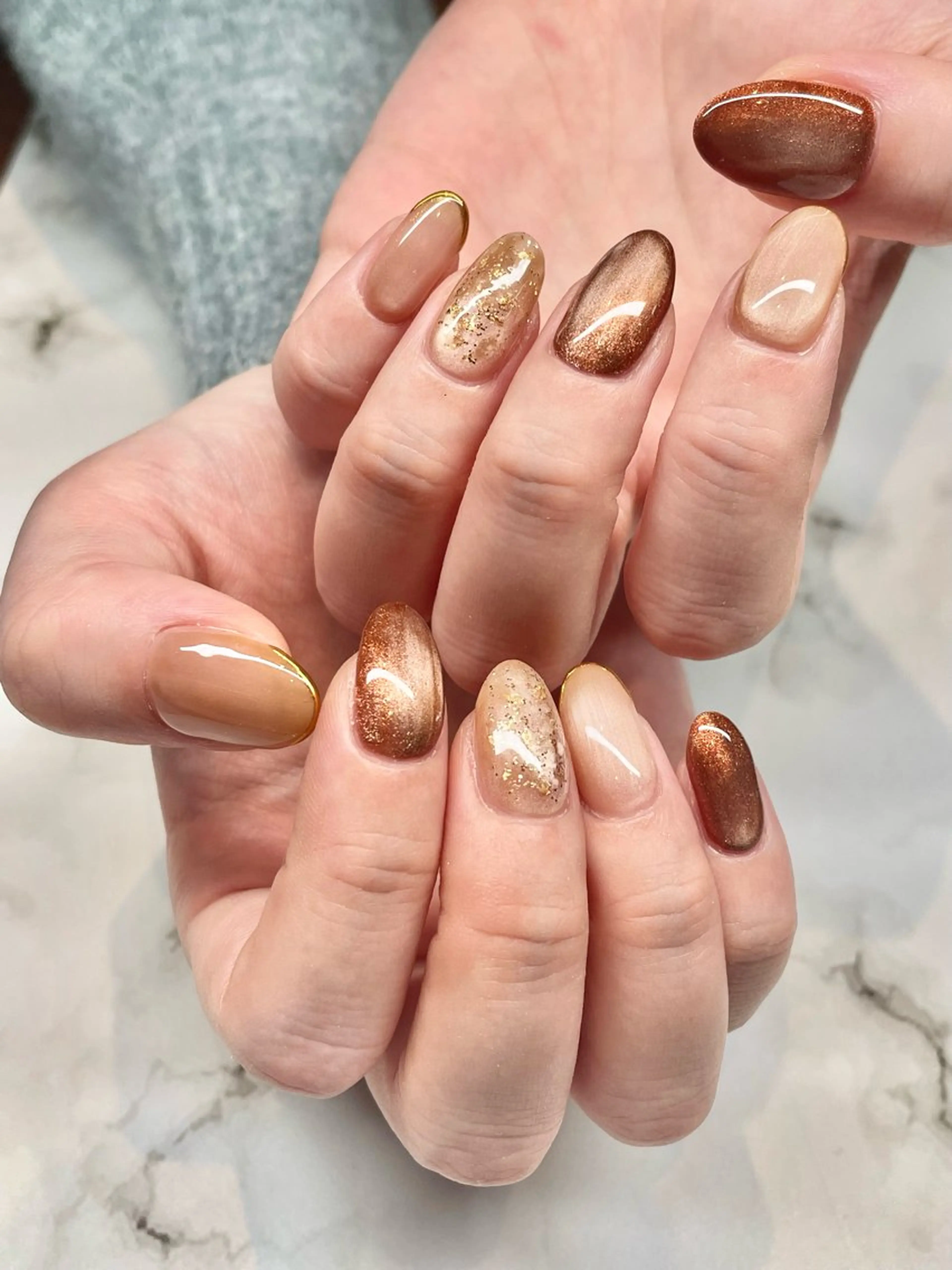 ネイル フラッシュネイル フットネイル ジェルネイル ラメ(グリッター) ラメグラデーション bea  merci所属・beamerci🌼 SHIORIのネイルデザイン