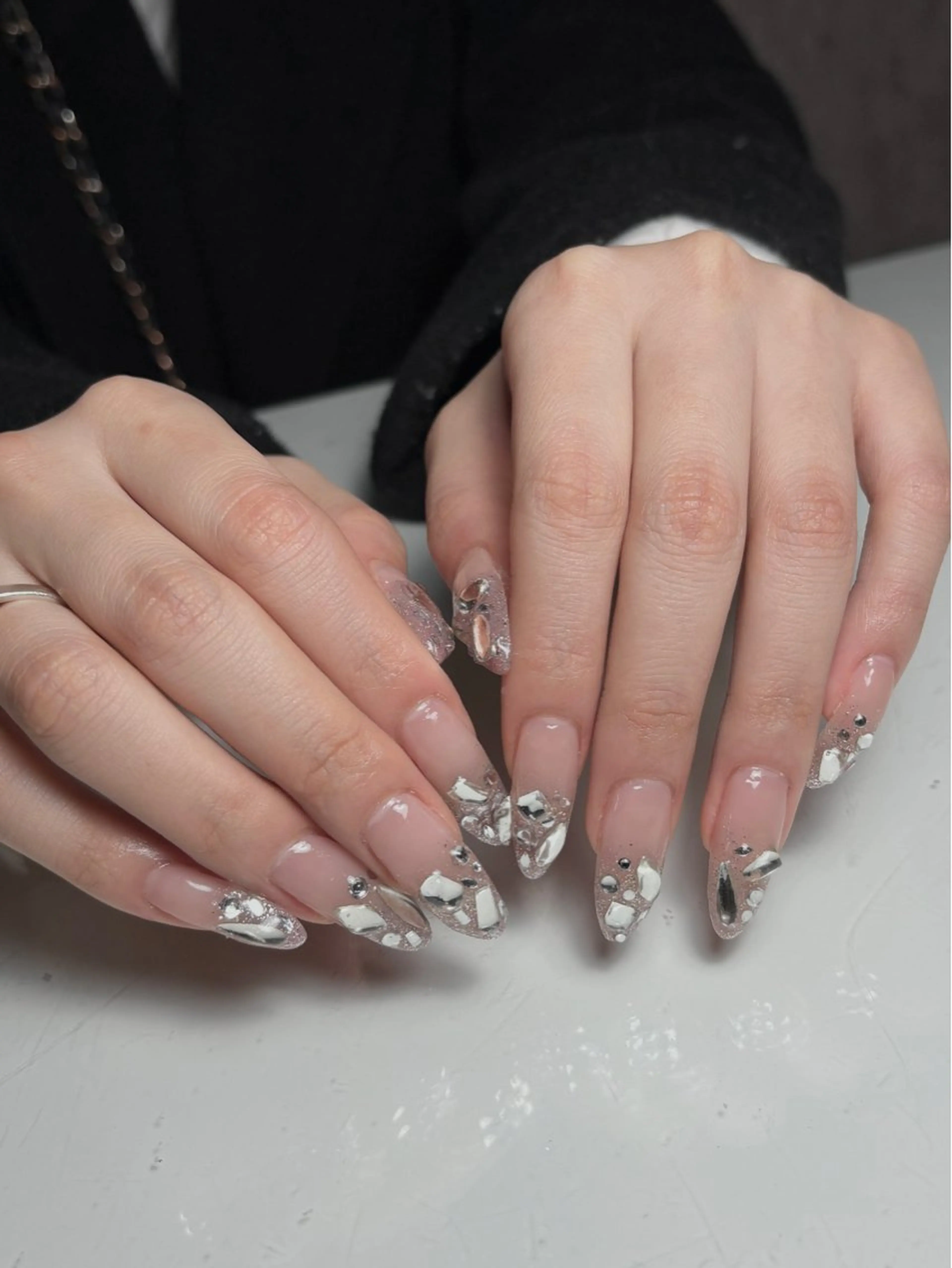 ネイル フラッシュネイル キラキラネイル ストーンネイル 田辺 ななみのネイルデザイン