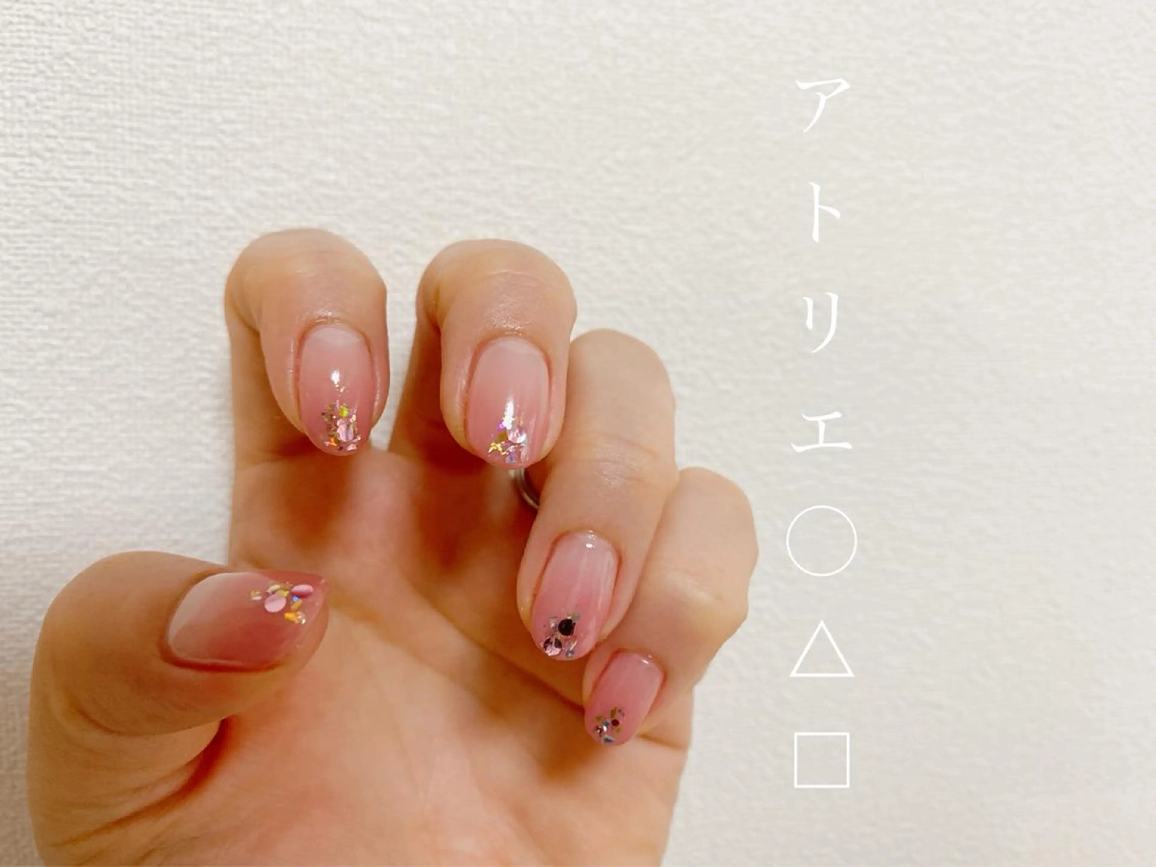 ネイル ニュアンスネイル シンプルネイル ハンドネイル アトリエ ○△□のネイルデザイン