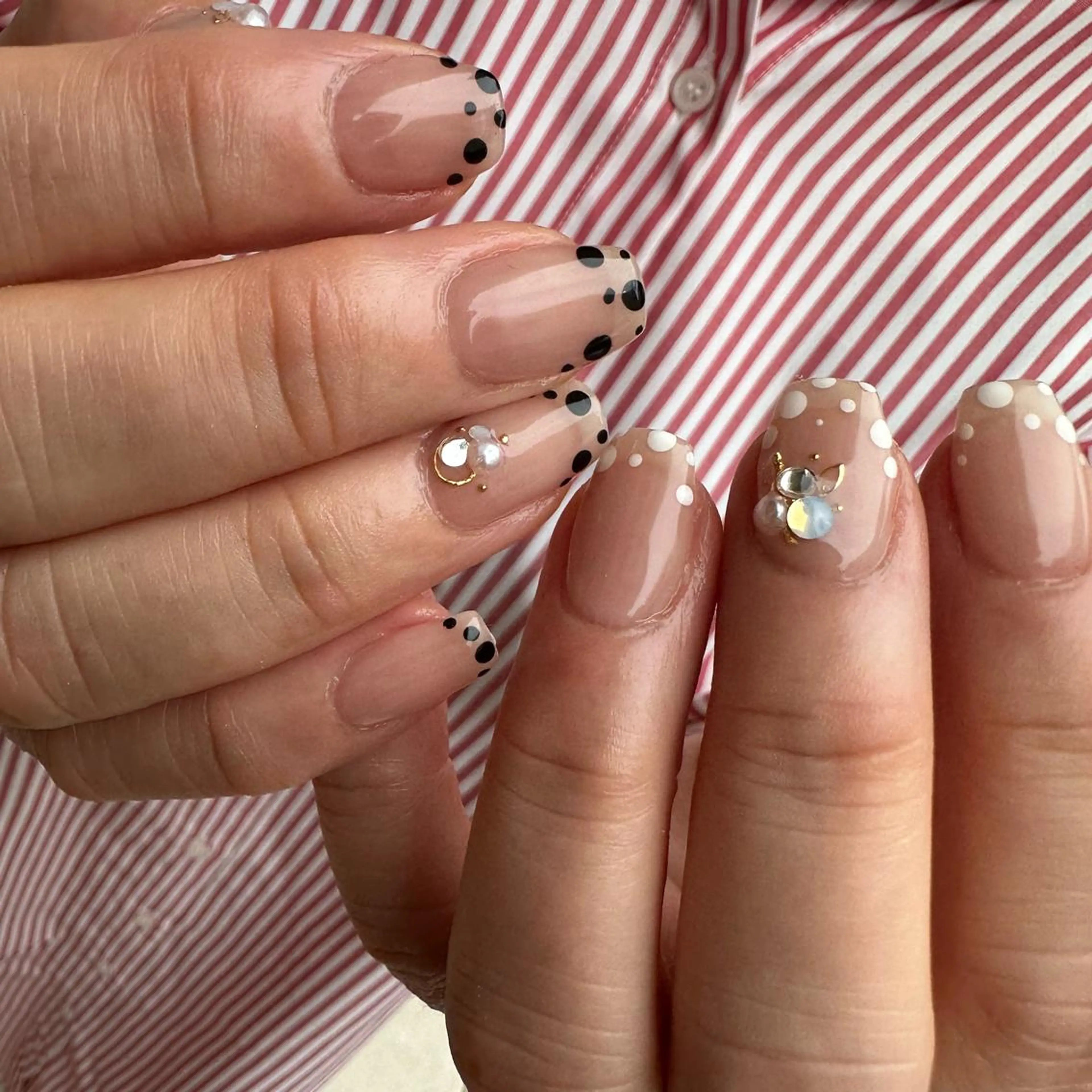 ロング カラー ヘアアレンジ キッズ ネイル マツエク・マツパ アイブロウ 福田 加奈のネイルデザイン