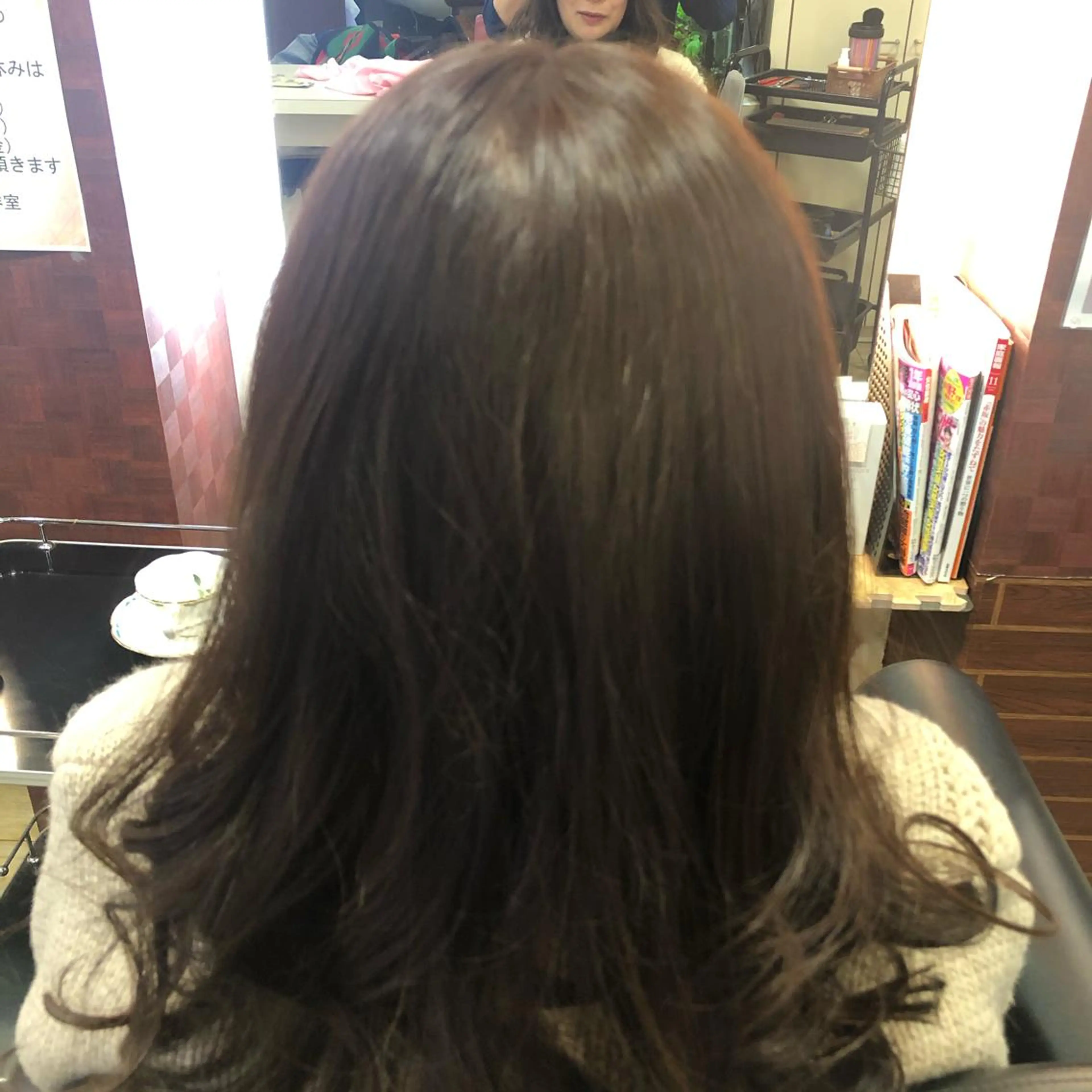 セミロング カラー アッシュ ピンクカラー エル美容室所属・織田 英之のヘアスタイル