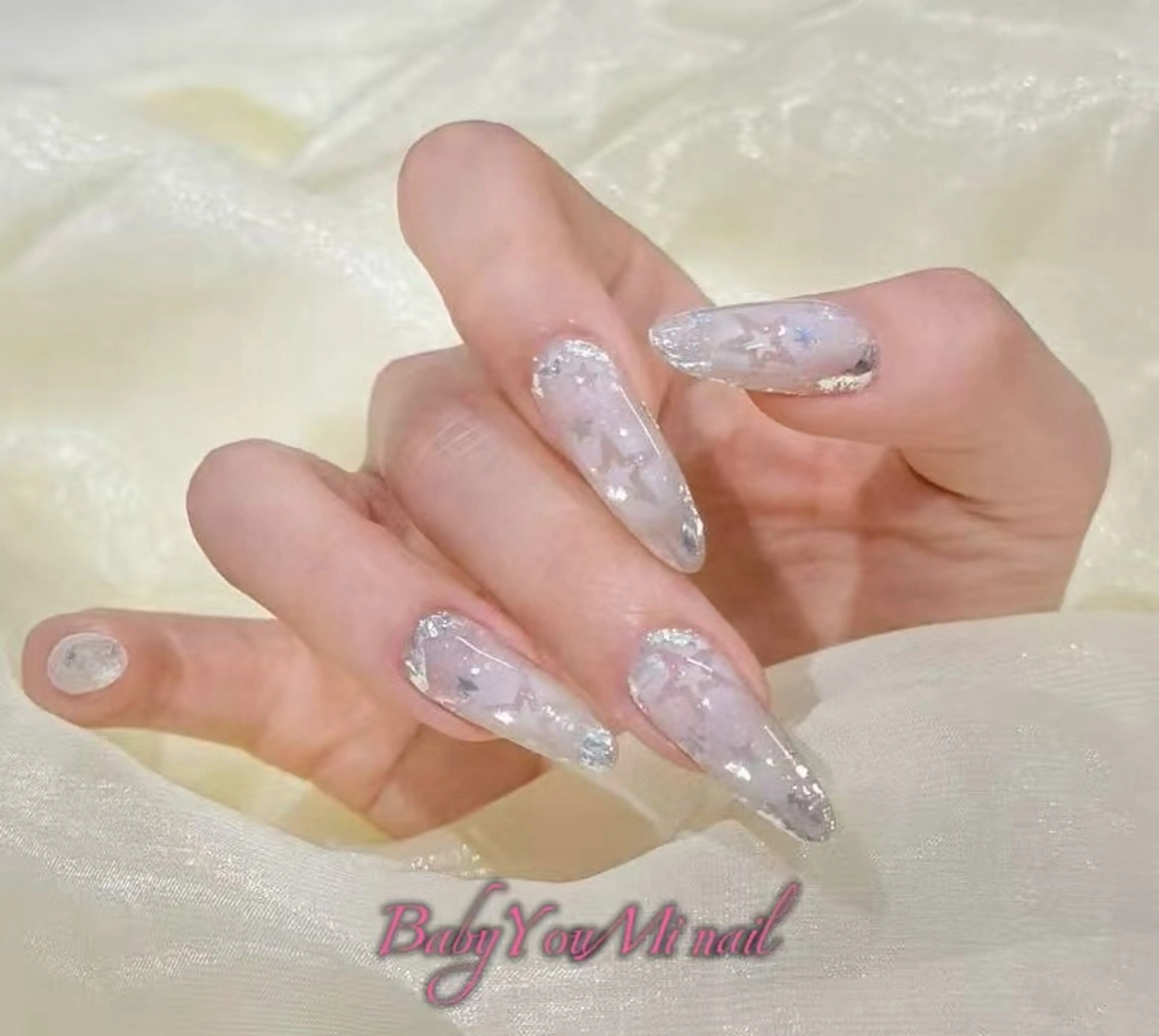 ネイル オーロラネイル フラワーネイル フットネイル フレンチネイル ジェルネイル ハンドネイル 相沢 さやかのネイルデザイン