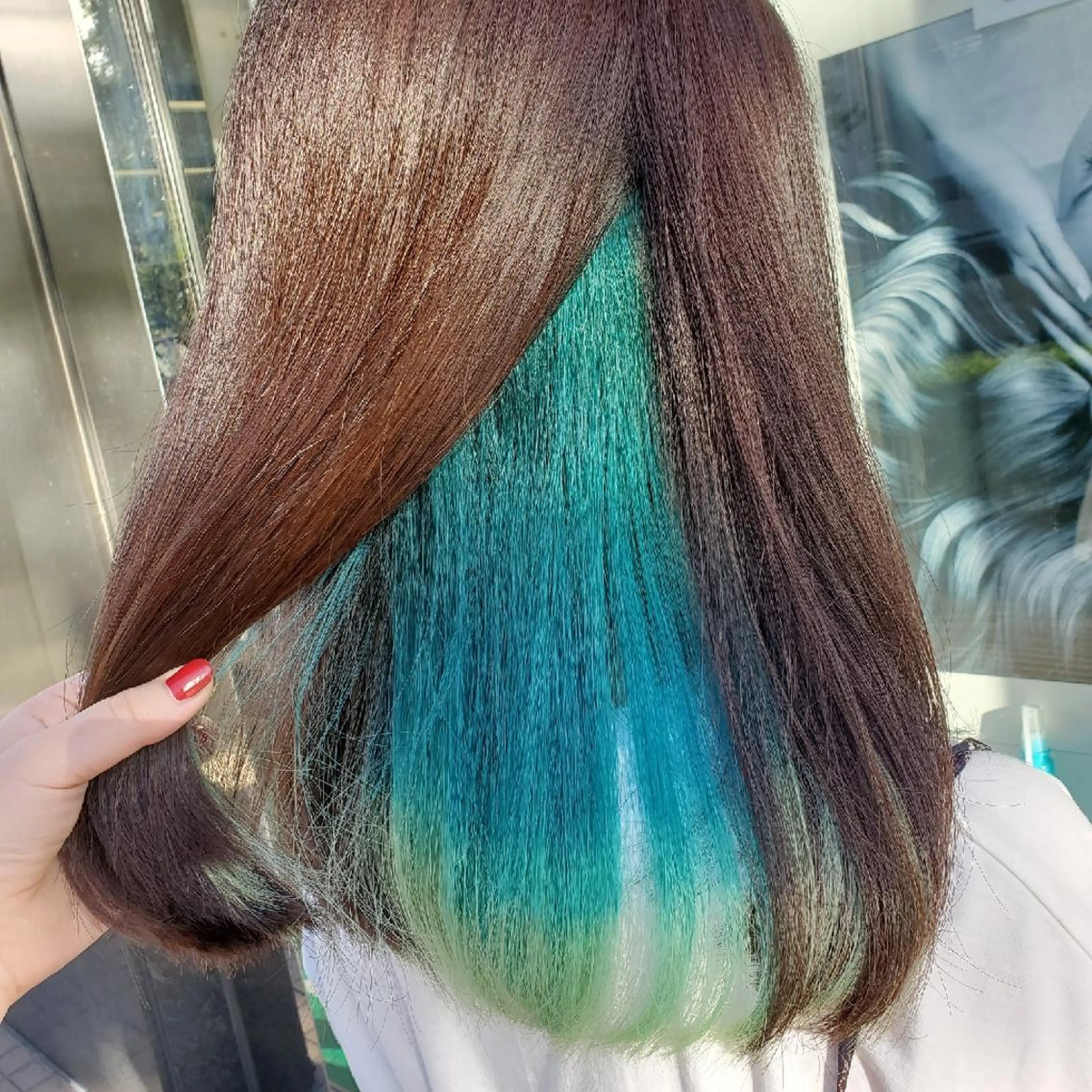 ロング カラー 推しアニメカラー🌈 ツヤ透明感カラー🦄のヘアスタイル