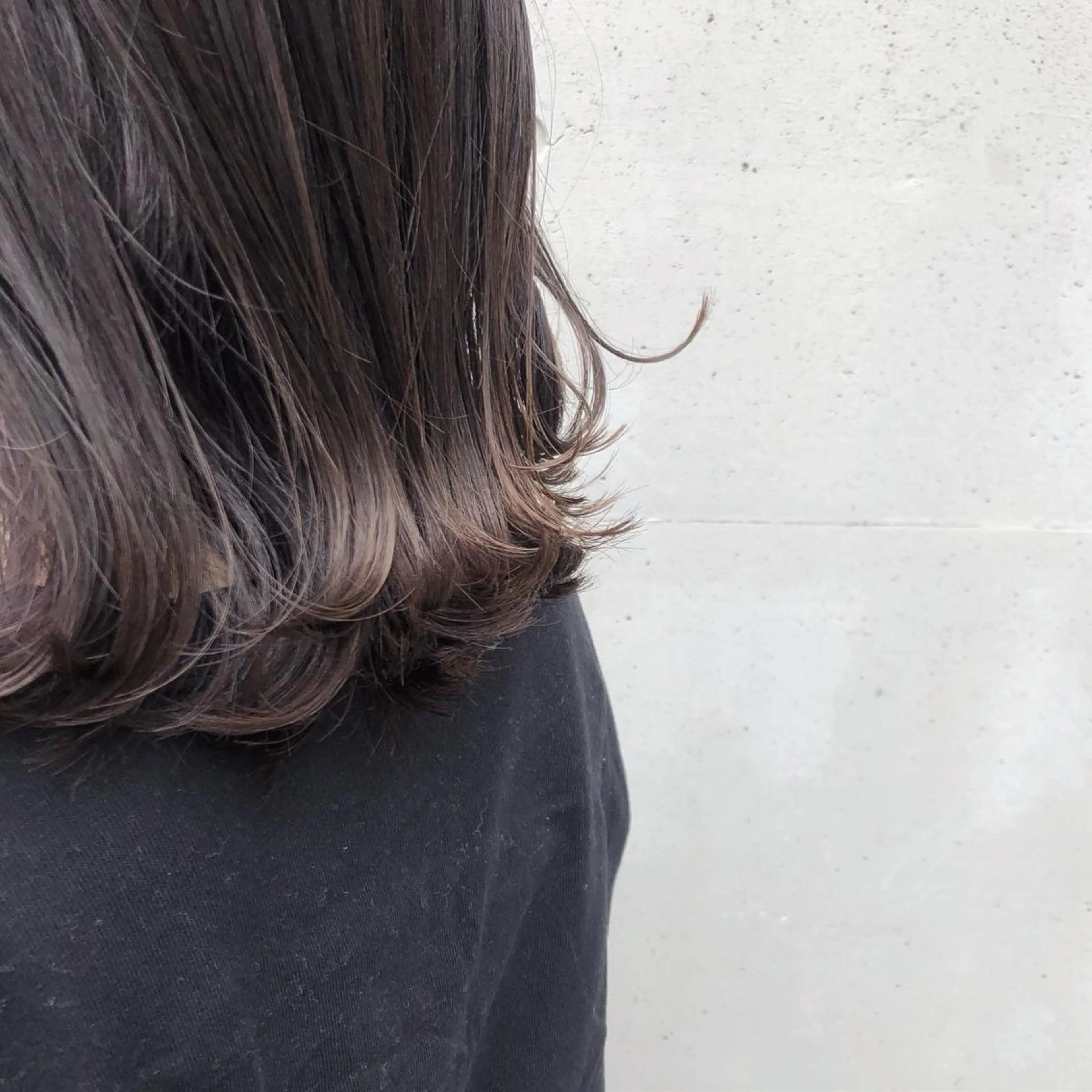 セミロング カラー ヘアアレンジ ベージュカラー グレージュ インナーカラー カット ヘアカラー トリートメント 酸性縮毛矯正🧴韓国 レイヤー/髪質改善のヘアスタイル
