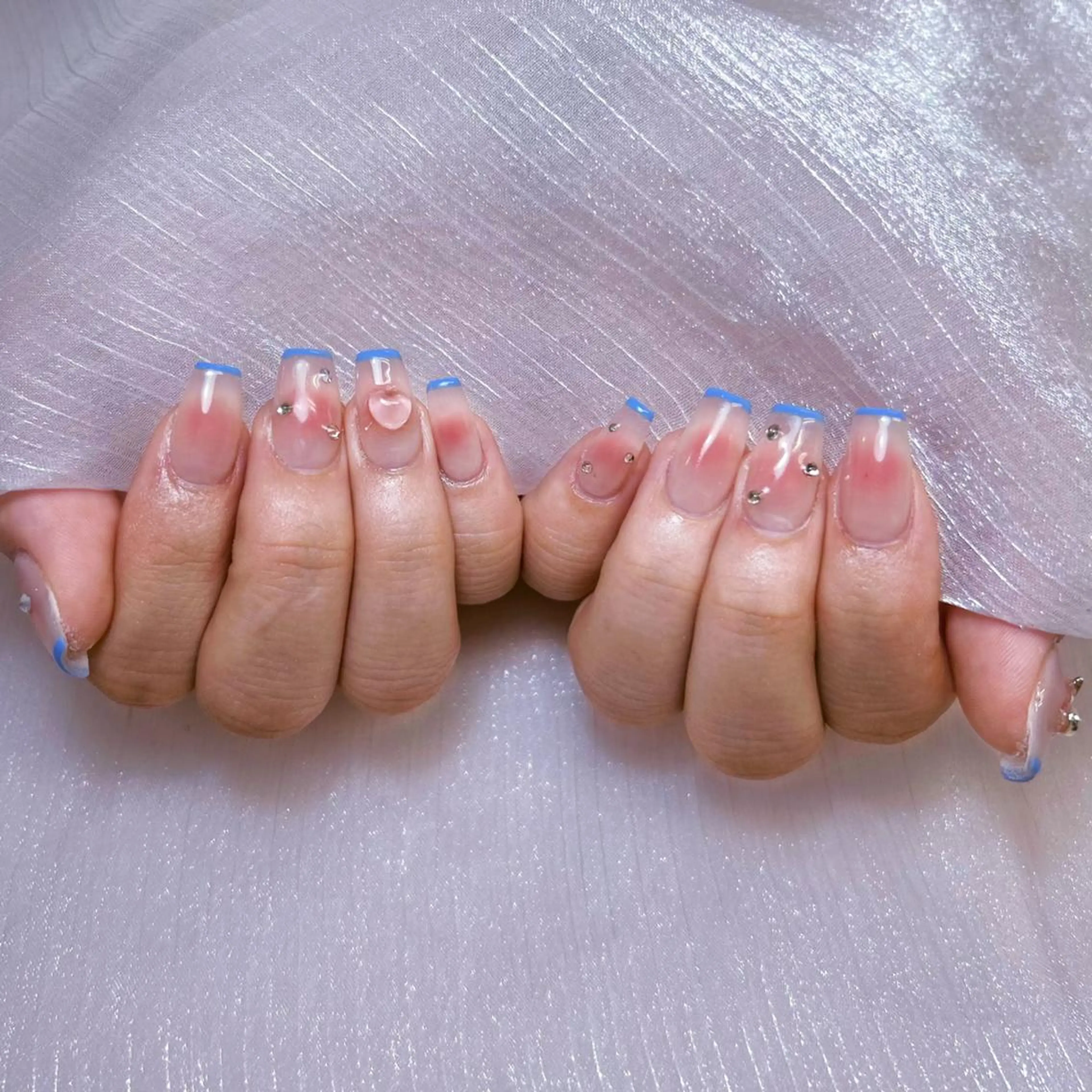 ネイル アートネイル オーロラネイル ガーリー キラキラネイル マグネットネイル ハンドネイル DIAMOND 💅のネイルデザイン