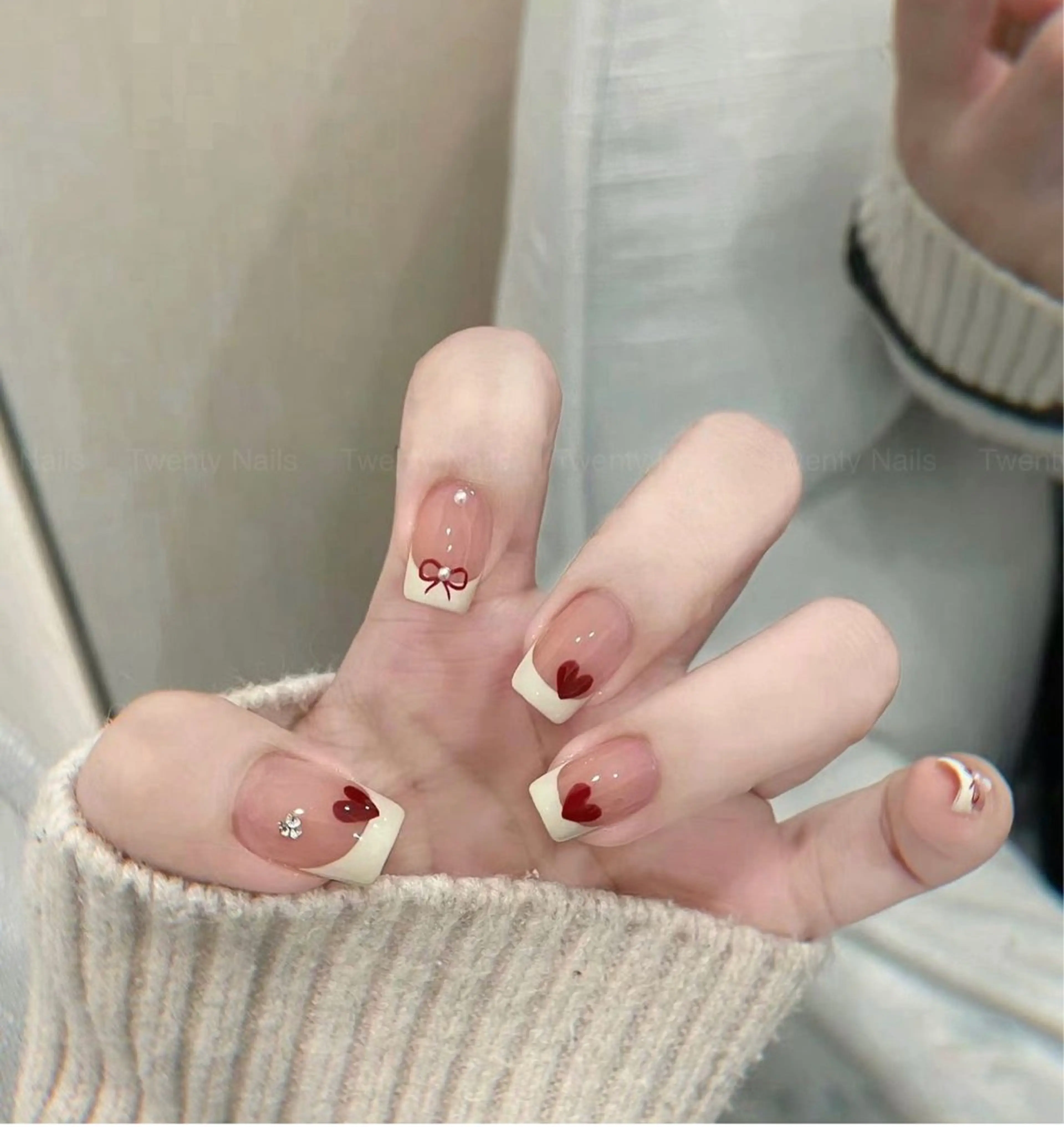 ネイル HIN NAILのネイルデザイン