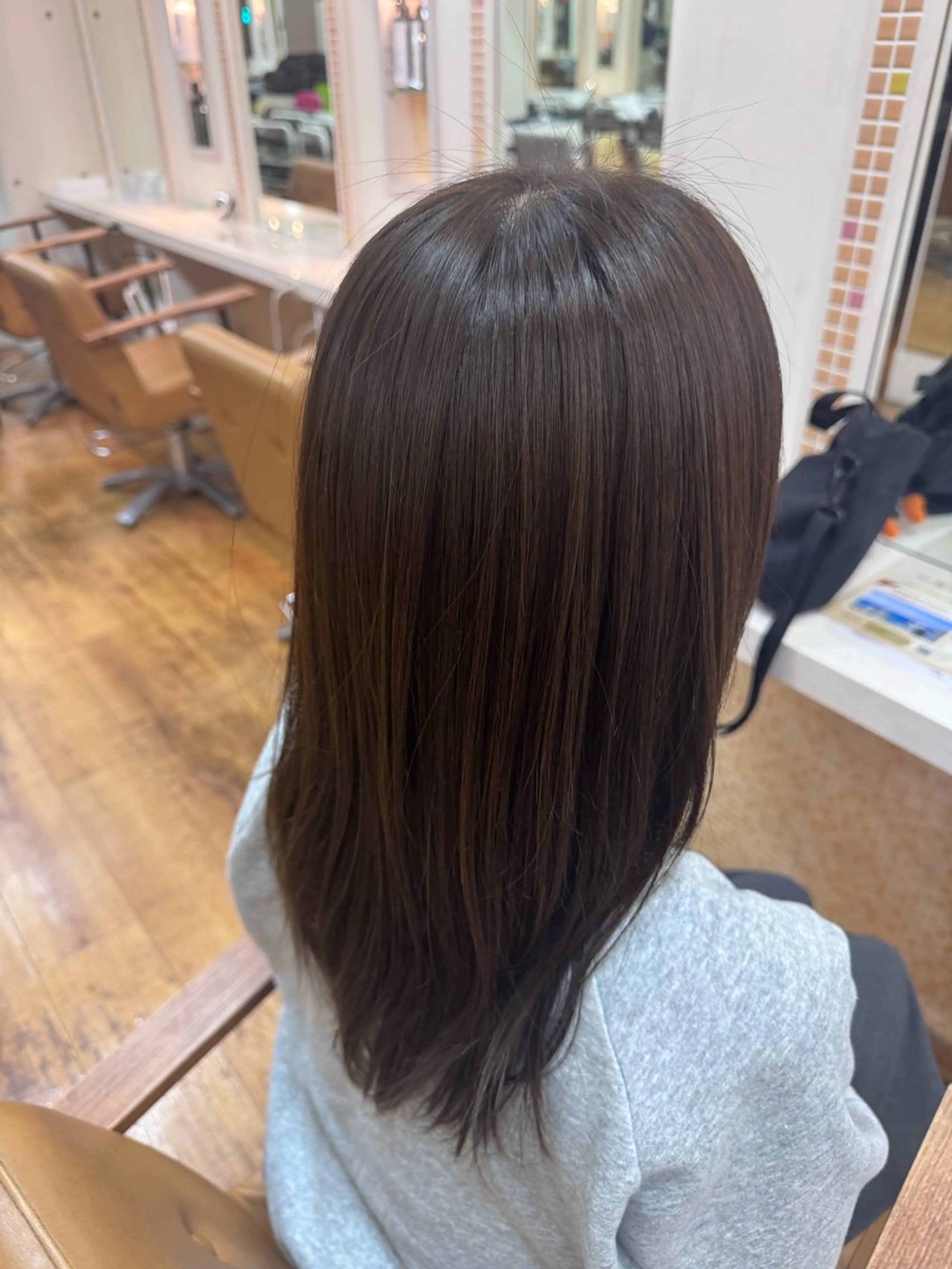 セミロング ヘアカラー KAMI-YU所属・森 千明のヘアスタイル