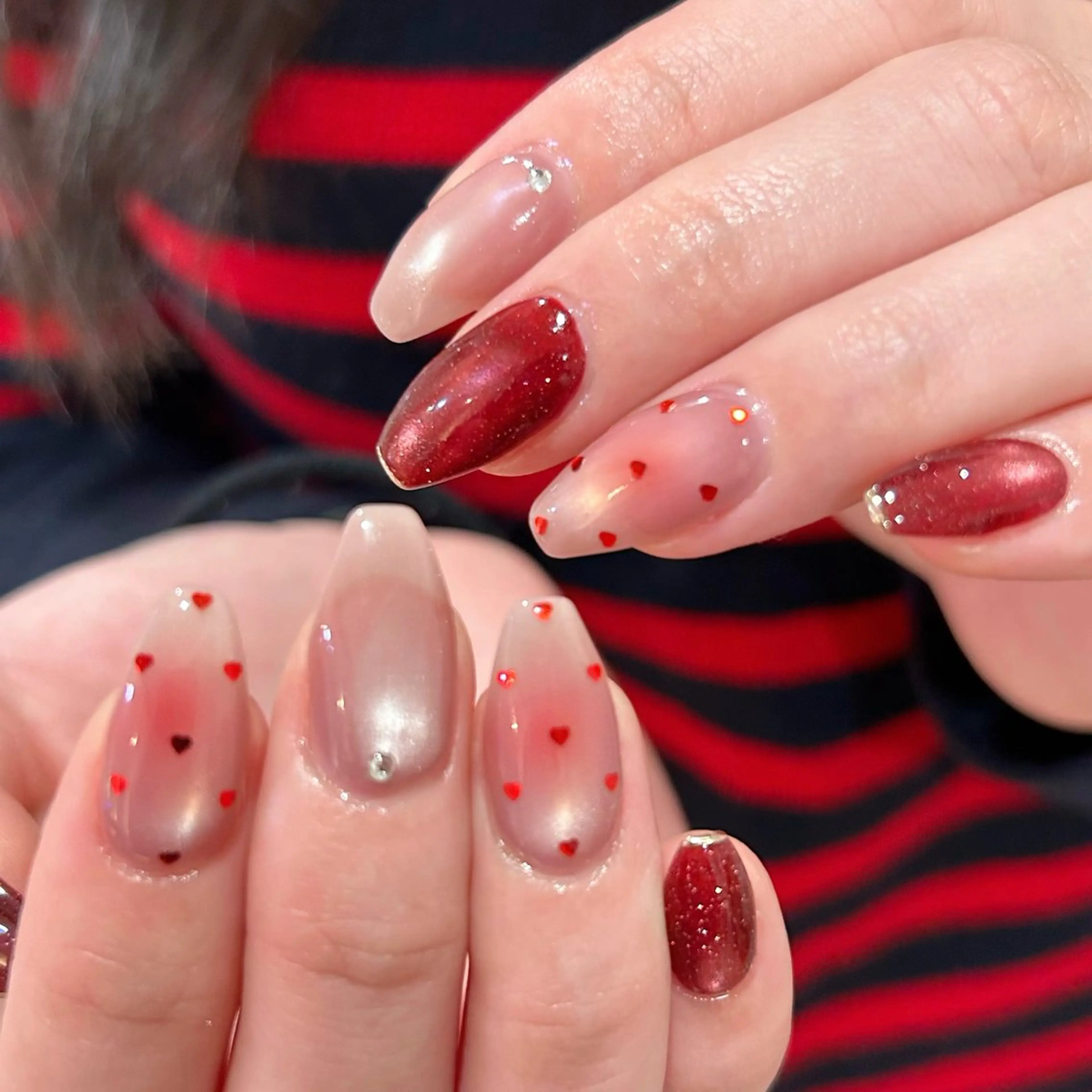 ネイル ボルドー チークネイル ハート ホログラムネイル マグネットネイル ハンドネイル Bianca栄店 みさとのネイルデザイン