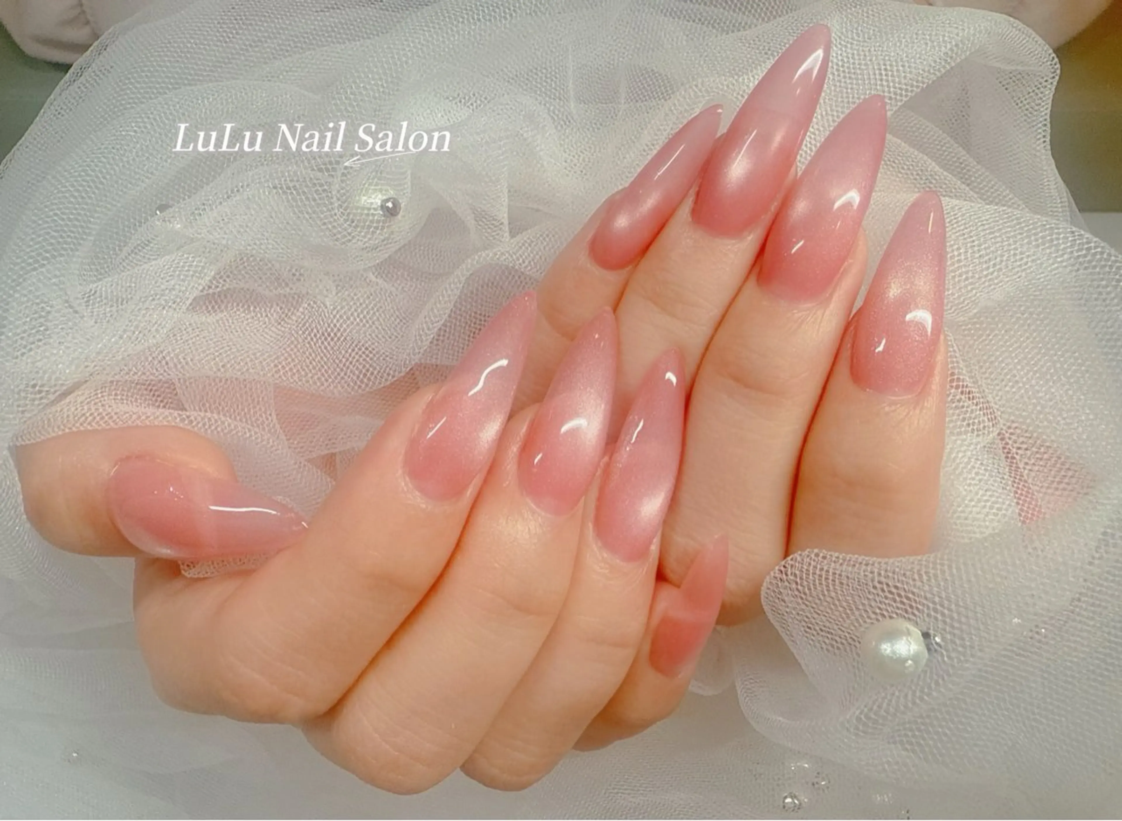 ネイル ハンドネイル LULU Nail  Salon 新宿所属・LU LU NailSalonのネイルデザイン