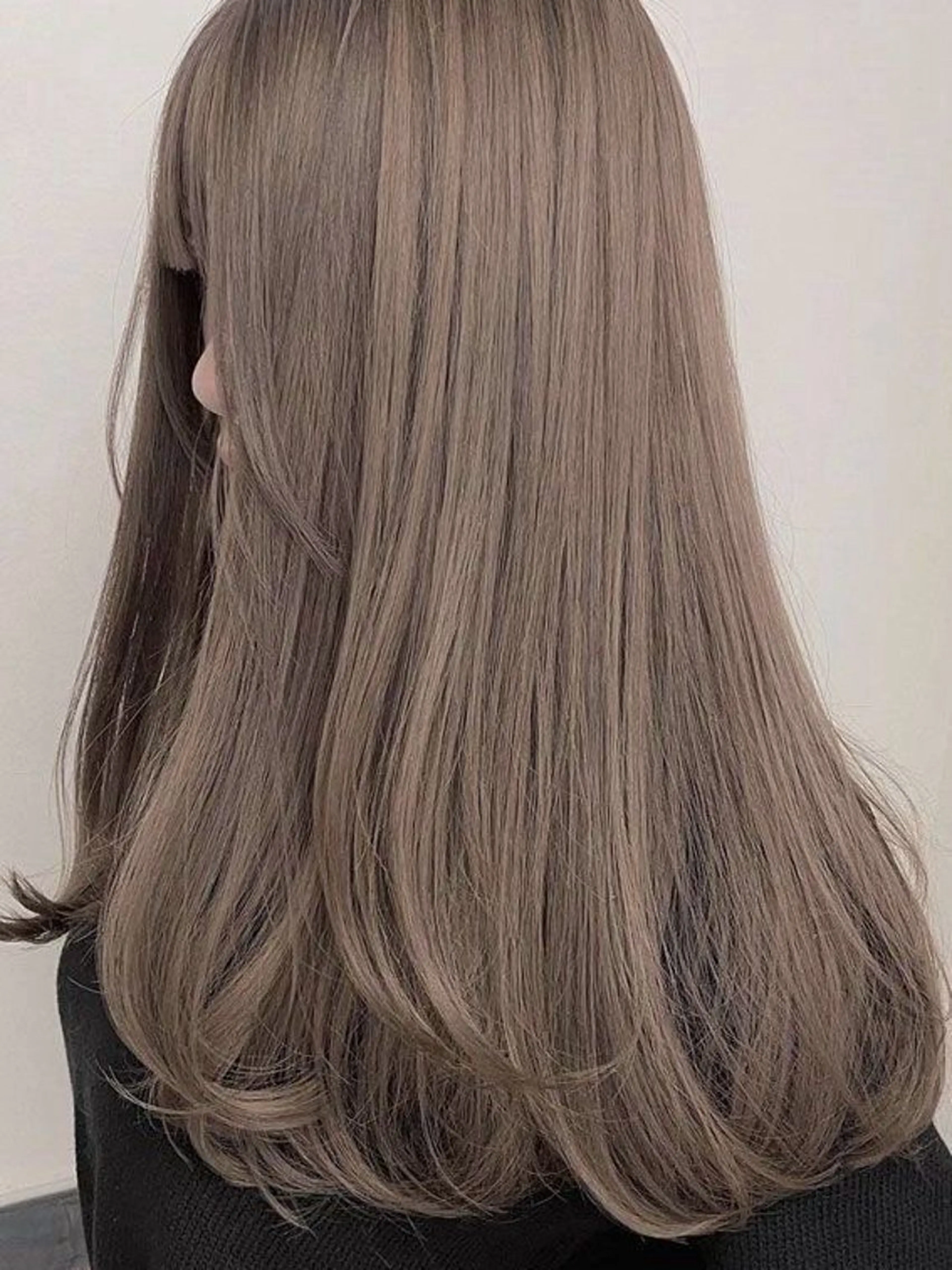 ロング カラー ブリーチ ハイトーンカラー ヘアカラー トリートメント ウェーブパーマ/ レイヤー/齋藤大貴のヘアスタイル