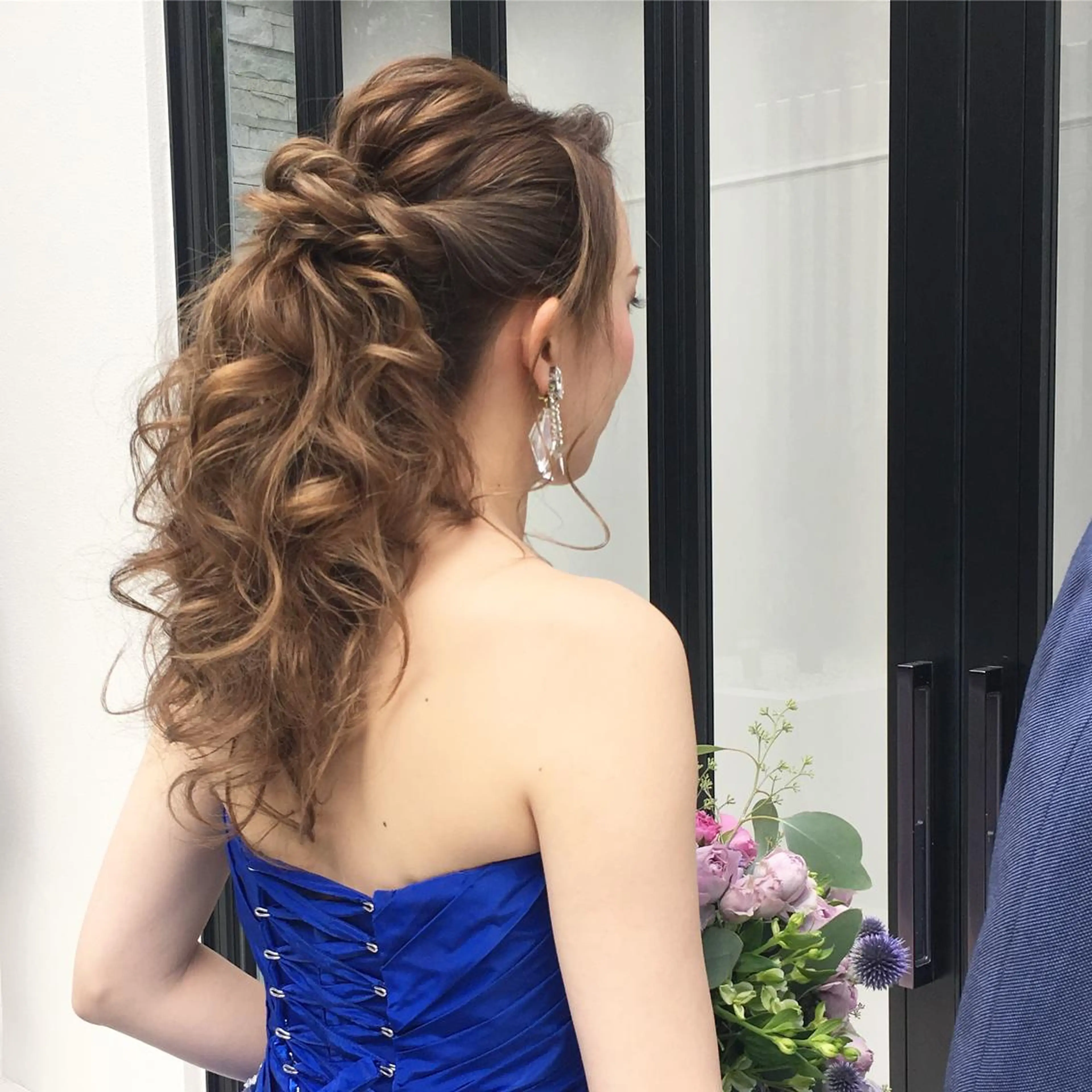 セミロング ヘアアレンジ ヘアアンドメイクムタ 新居のヘアスタイル