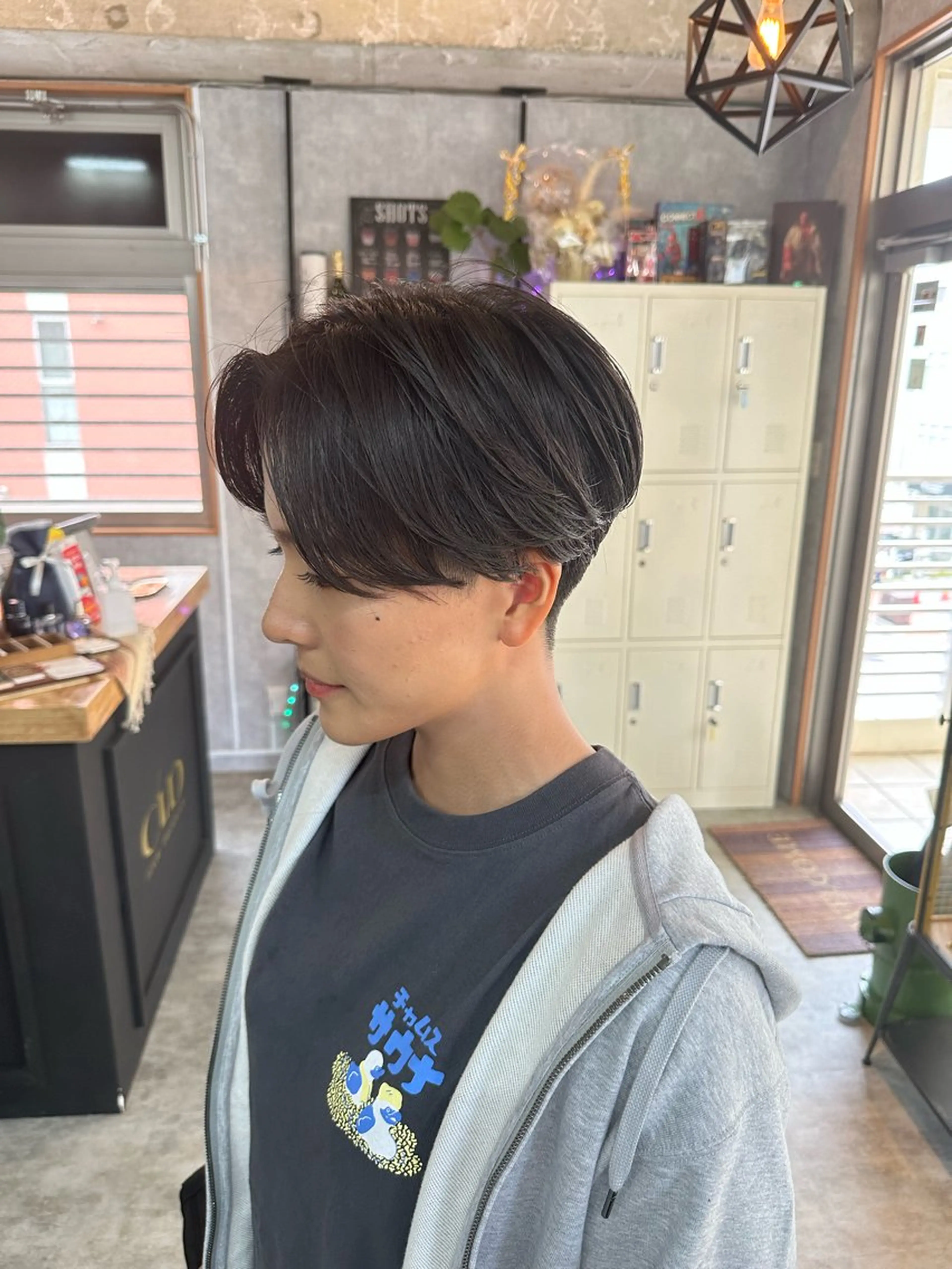 ショート 切りっぱなしボブ ショートボブ ハンサムショート 丸みショート ボブ カット ヘアカラー トリートメント モテ髪/ボブ/ショー ト/アダチフウトのヘアスタイル