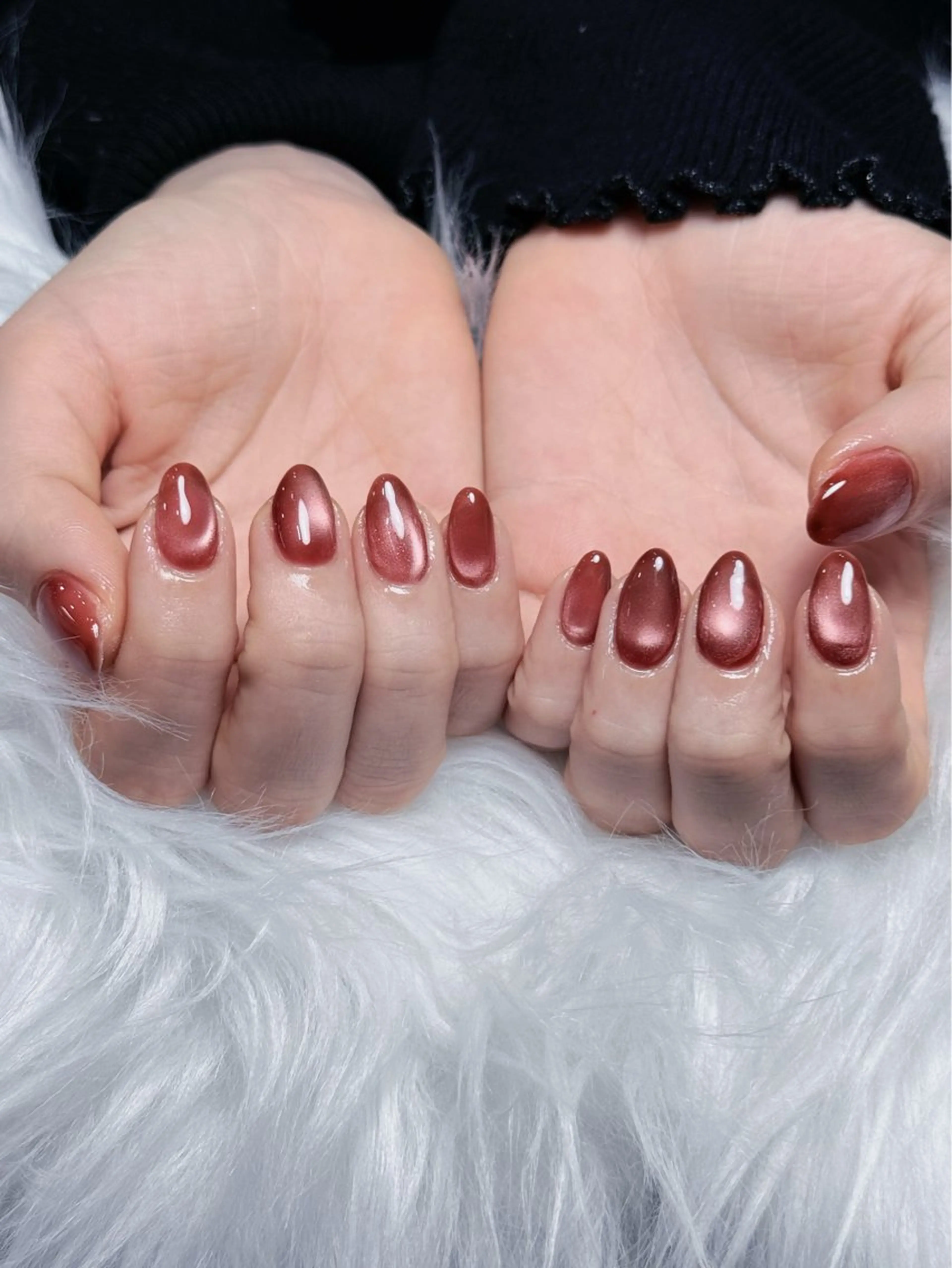 ネイル ジェルネイル キラキラネイル ネイルチップ 冬ネイル ハンドネイル Emi🌸Belle Nail Salonのネイルデザイン