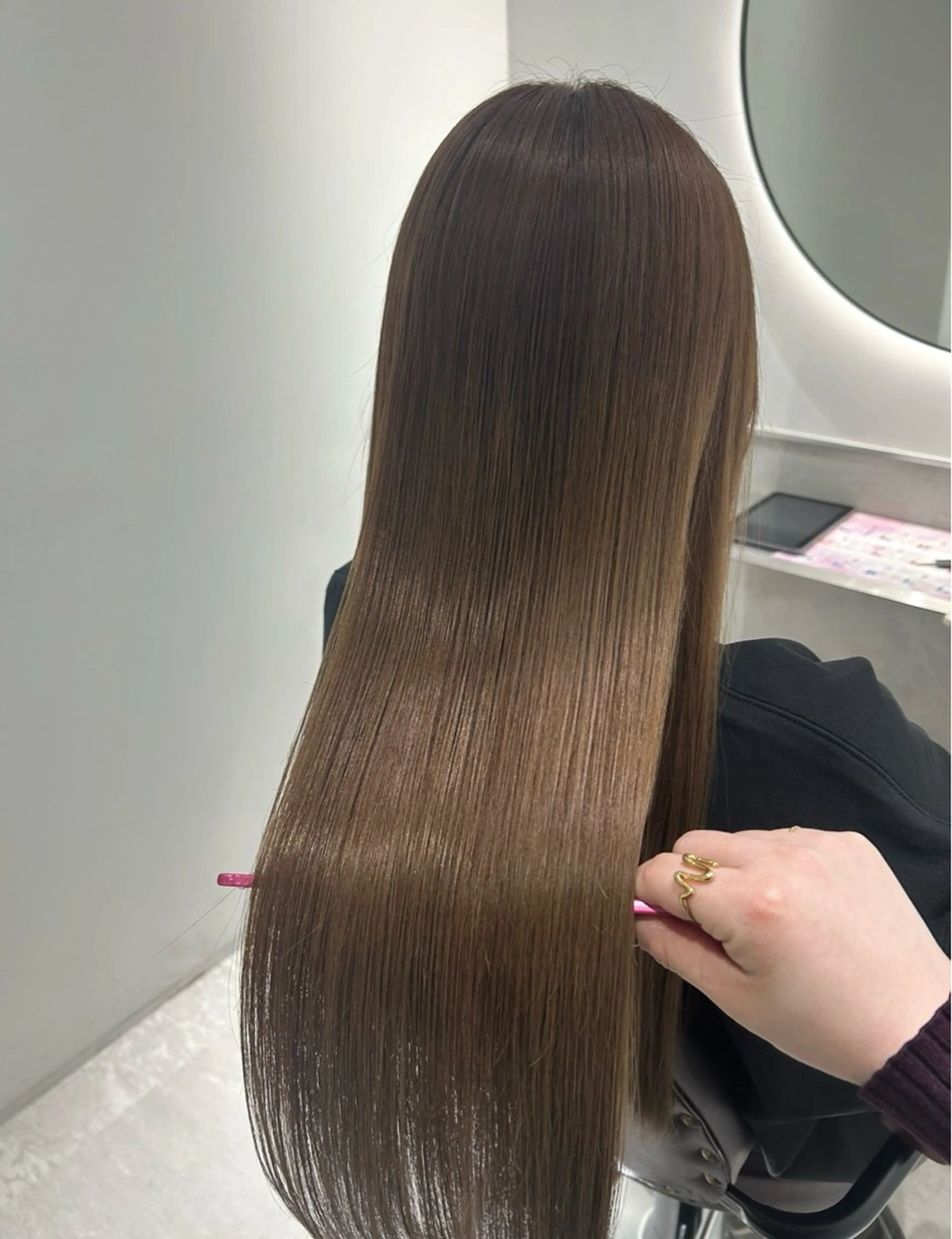 セミロング カラー ヘアアレンジ グレージュ オリーブグレージュ オリーブグレー カット ヘアカラー 縮毛矯正 トリートメント 飯田橋No.1髪質 改善縮毛矯正/ユキナのヘアスタイル