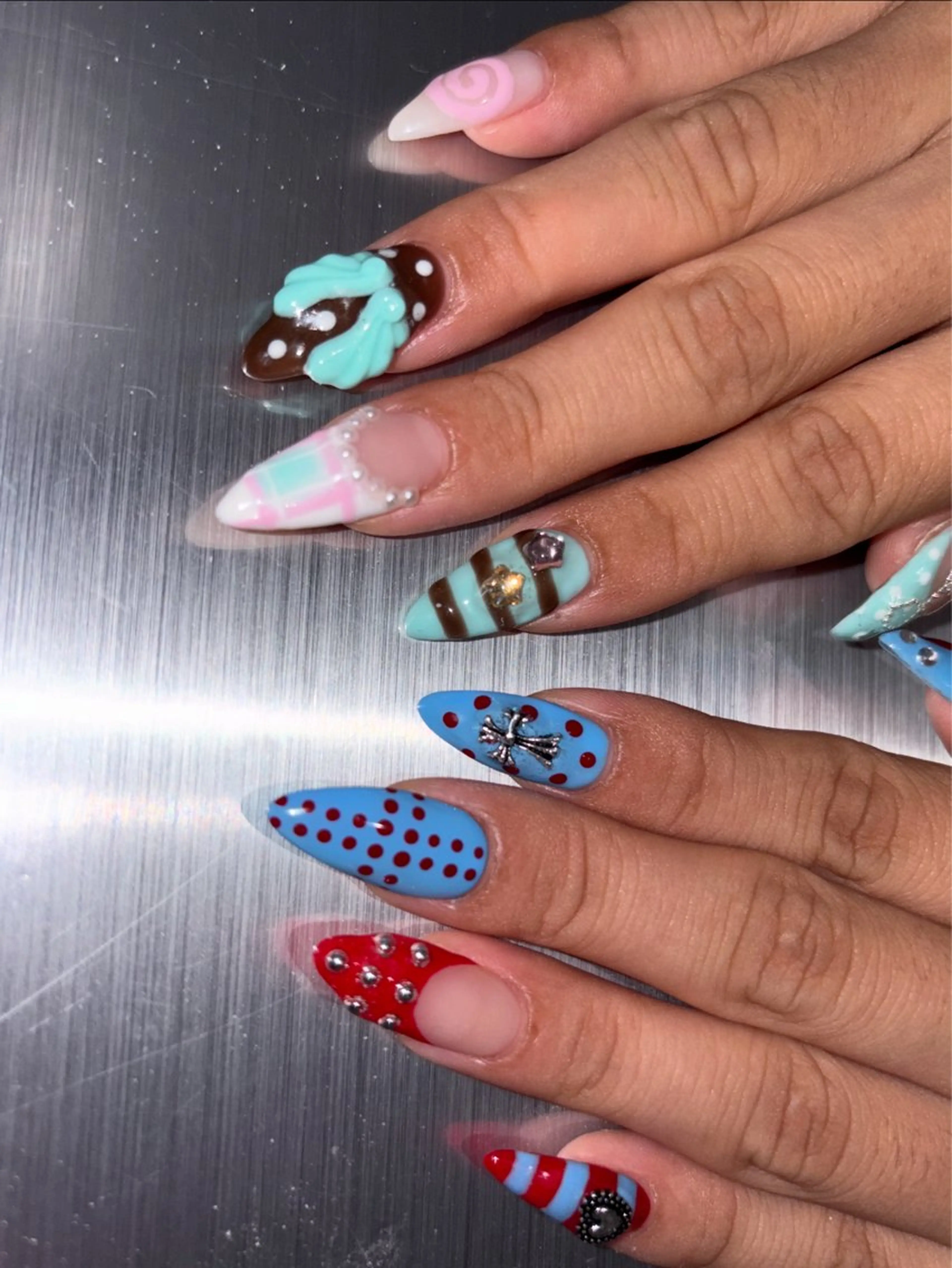 ネイル 👽個性派ネイル🎀 komachiのマツエク・マツパデザイン